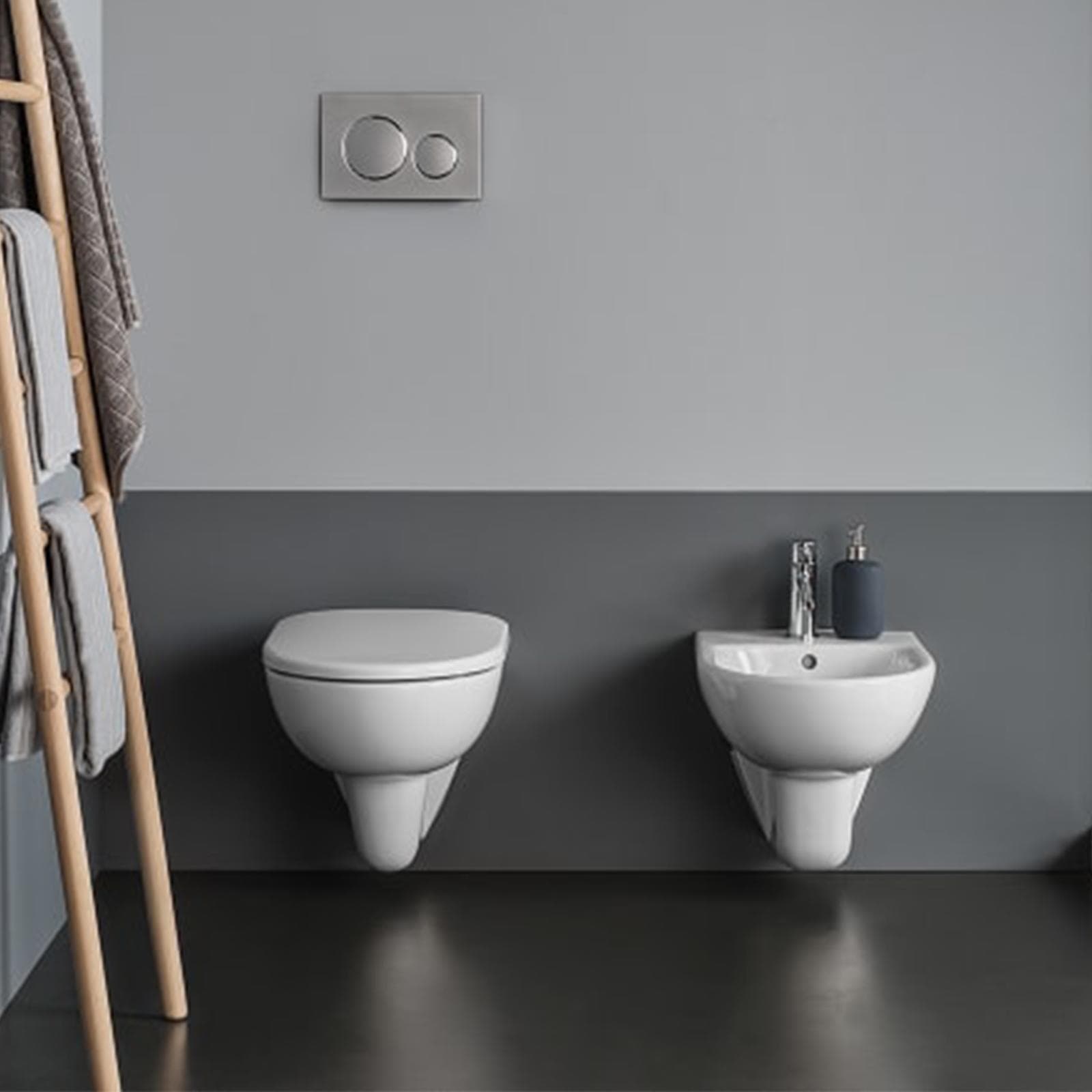 Sanitari sospesi a cacciata rimfree sedile SoftClose Selnova - Geberit