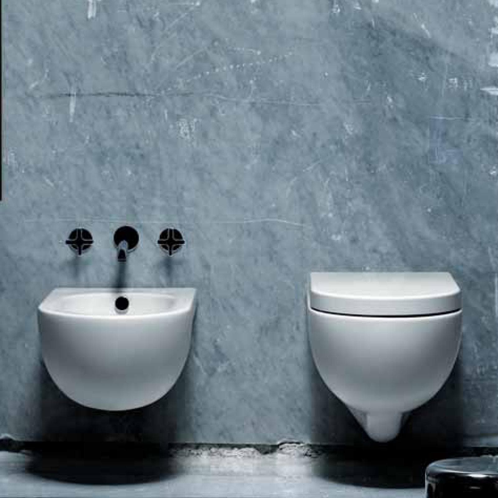 Sanitari sospesi moderni NUVOLA di Azzurra wc + bidet + sedile minimal design