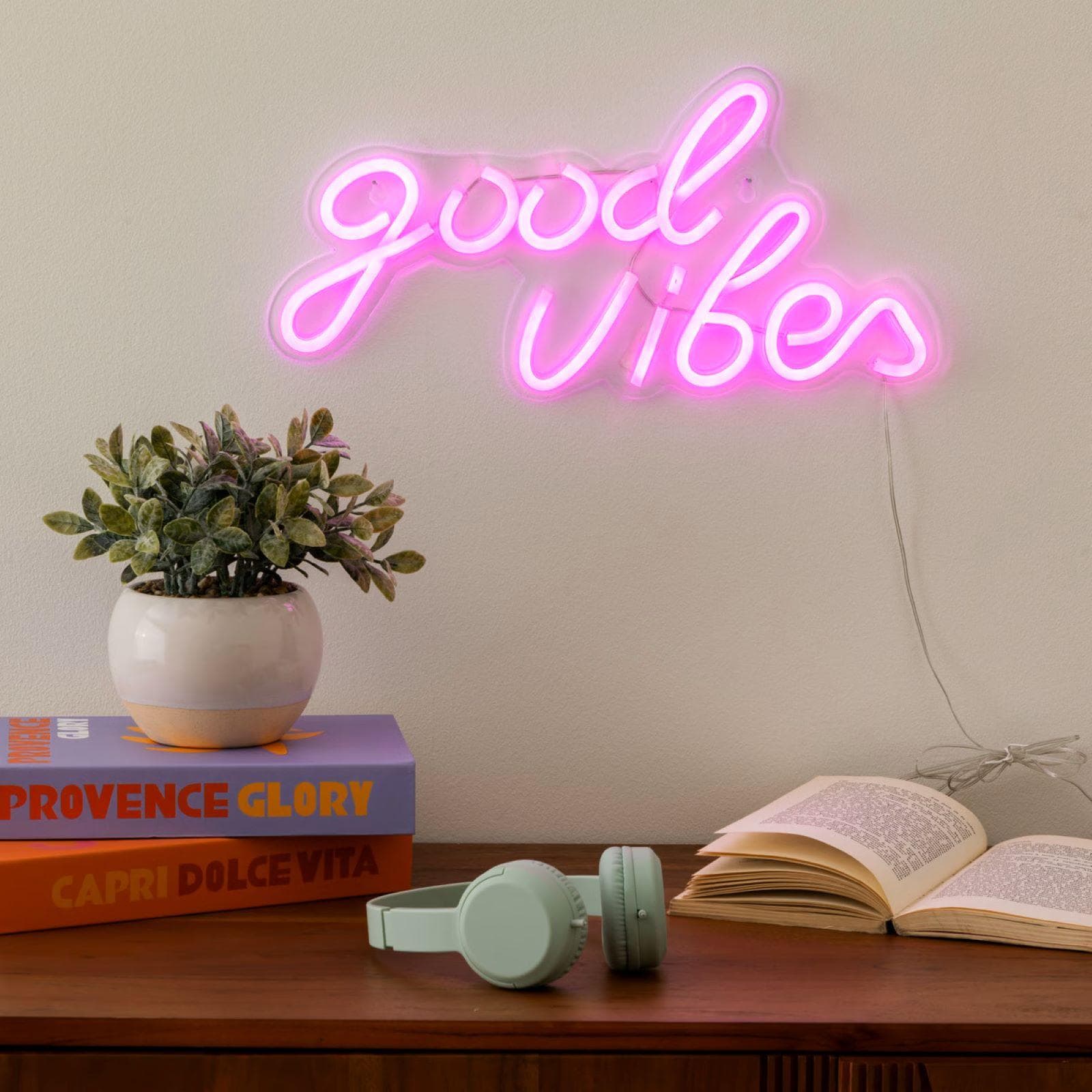 Scritta luminosa Good Vibes 41x20h cm con led rosa