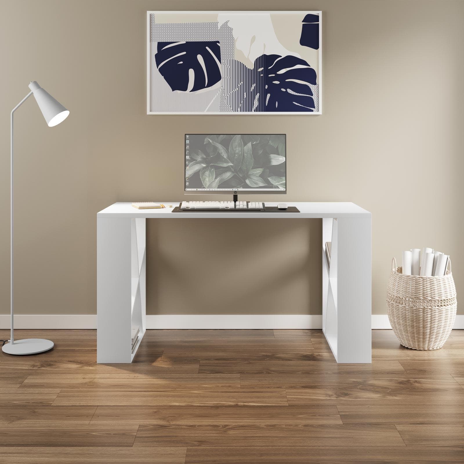 Scrivania 140x60 cm con top e ripiani laterali obliqui in legno bianco - Kantiko