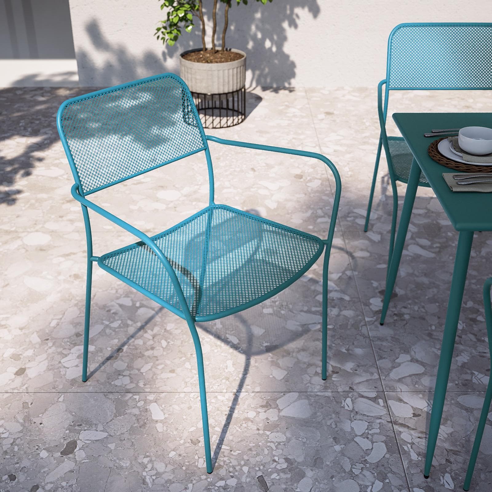 Sedia da esterno con braccioli impilabile in acciaio blu maldive - Faber