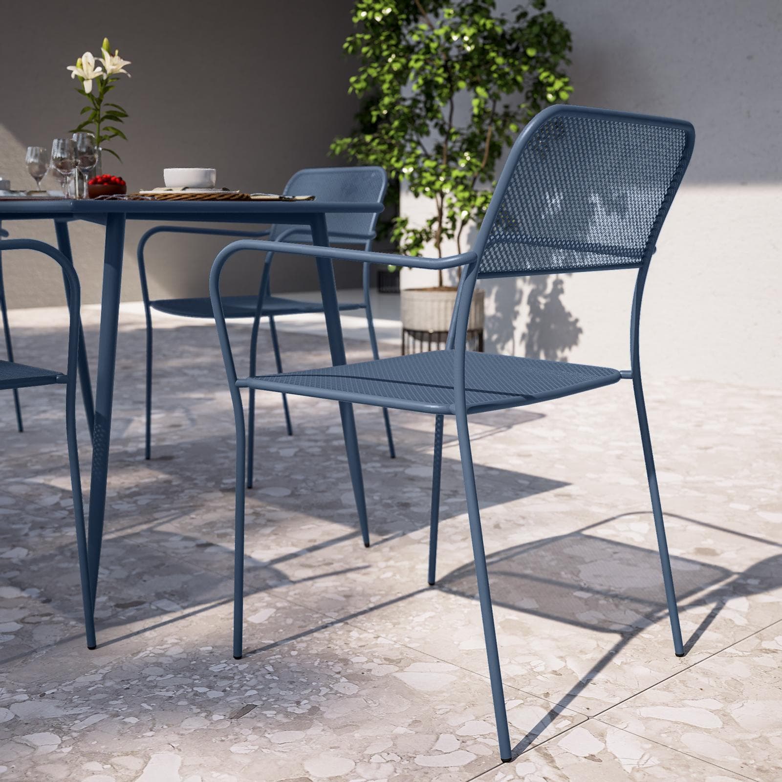Sedia da esterno con braccioli impilabile in acciaio blu oceano - Faber