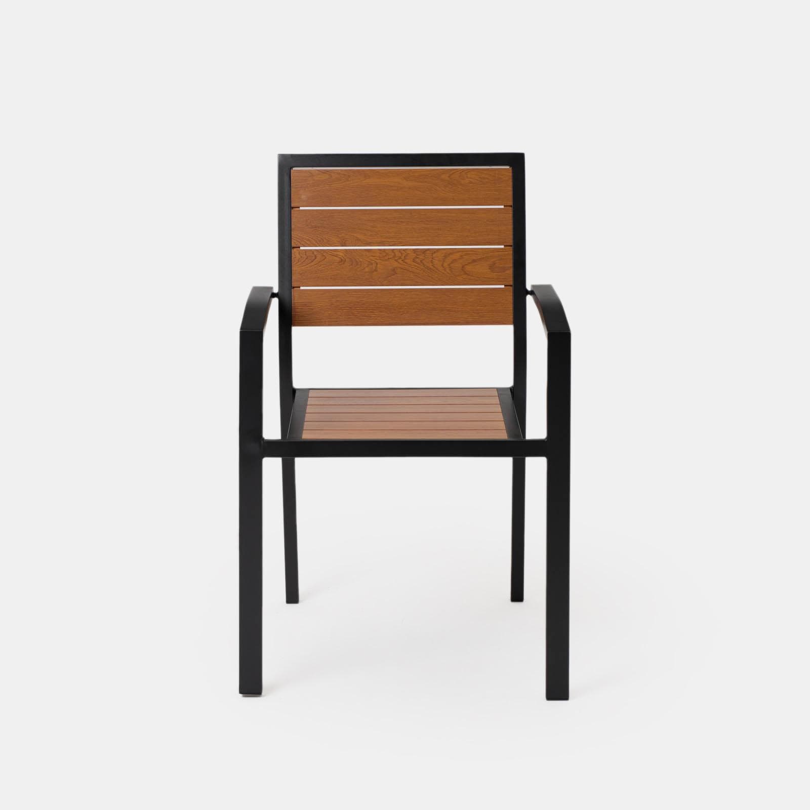 Sedia da esterno con braccioli in alluminio antracite e doghe effetto legno caramello - Carioca Wood