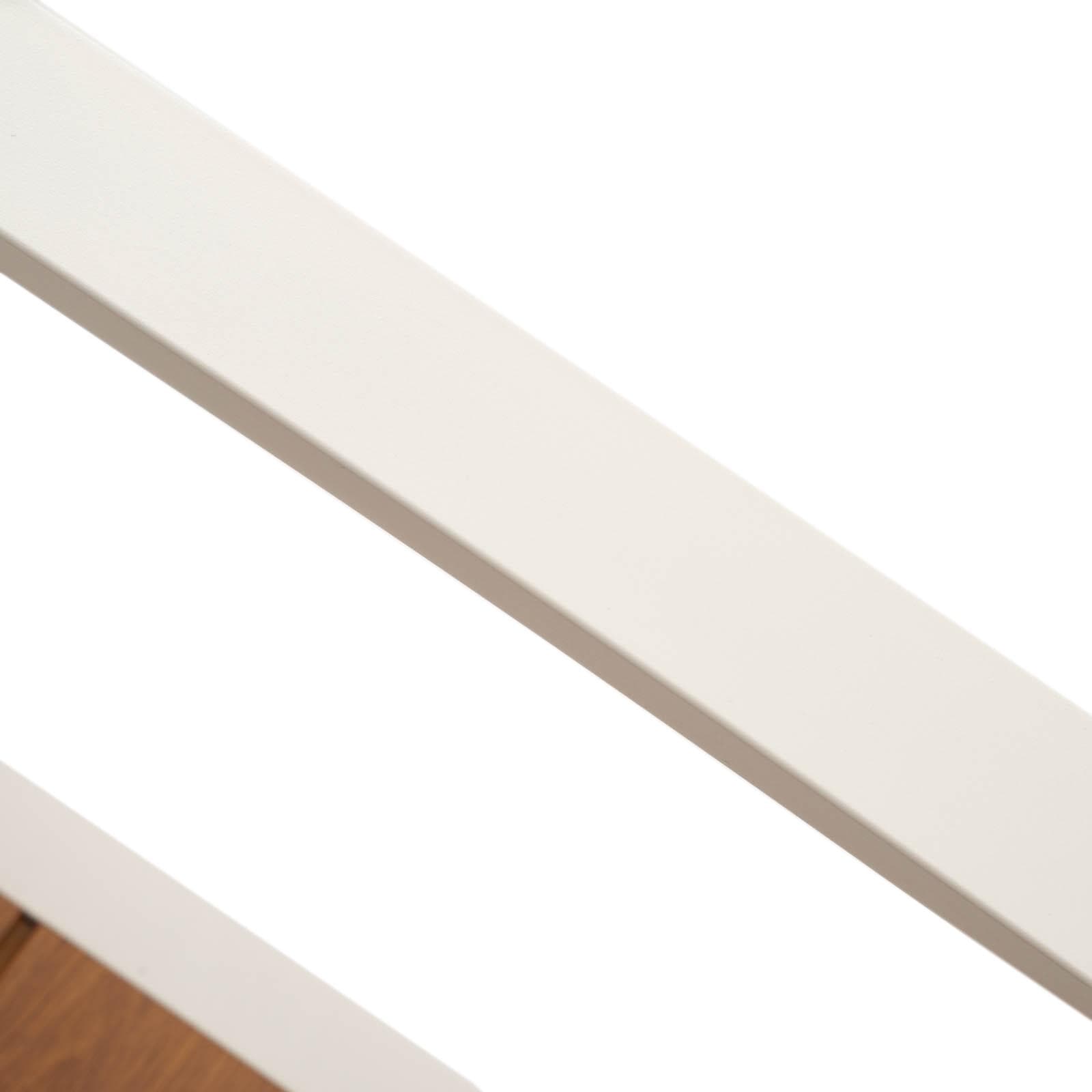 Sedia da esterno con braccioli in alluminio bianco e doghe effetto legno caramello - Carioca Wood