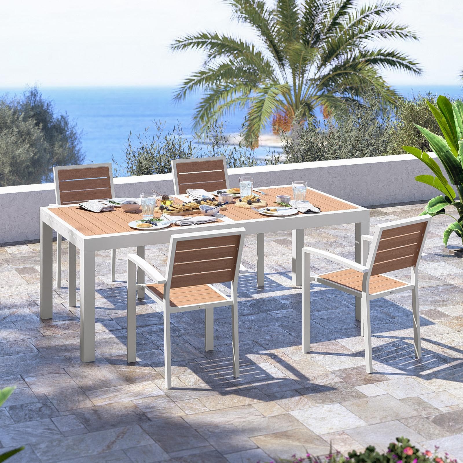 Sedia da esterno con braccioli in alluminio bianco e doghe effetto legno miele - Carioca Wood