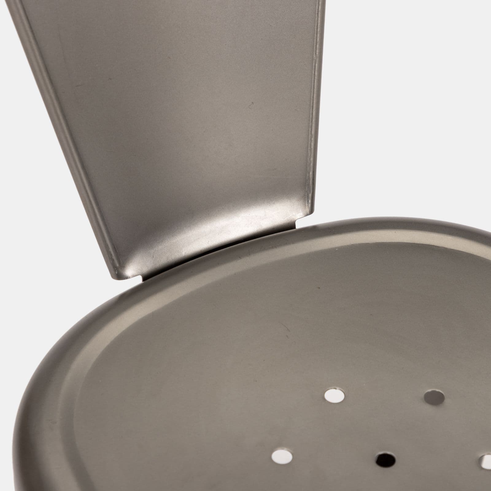 Sedia da giardino con braccioli stile industrial in metallo grigio spazzolato - Farley