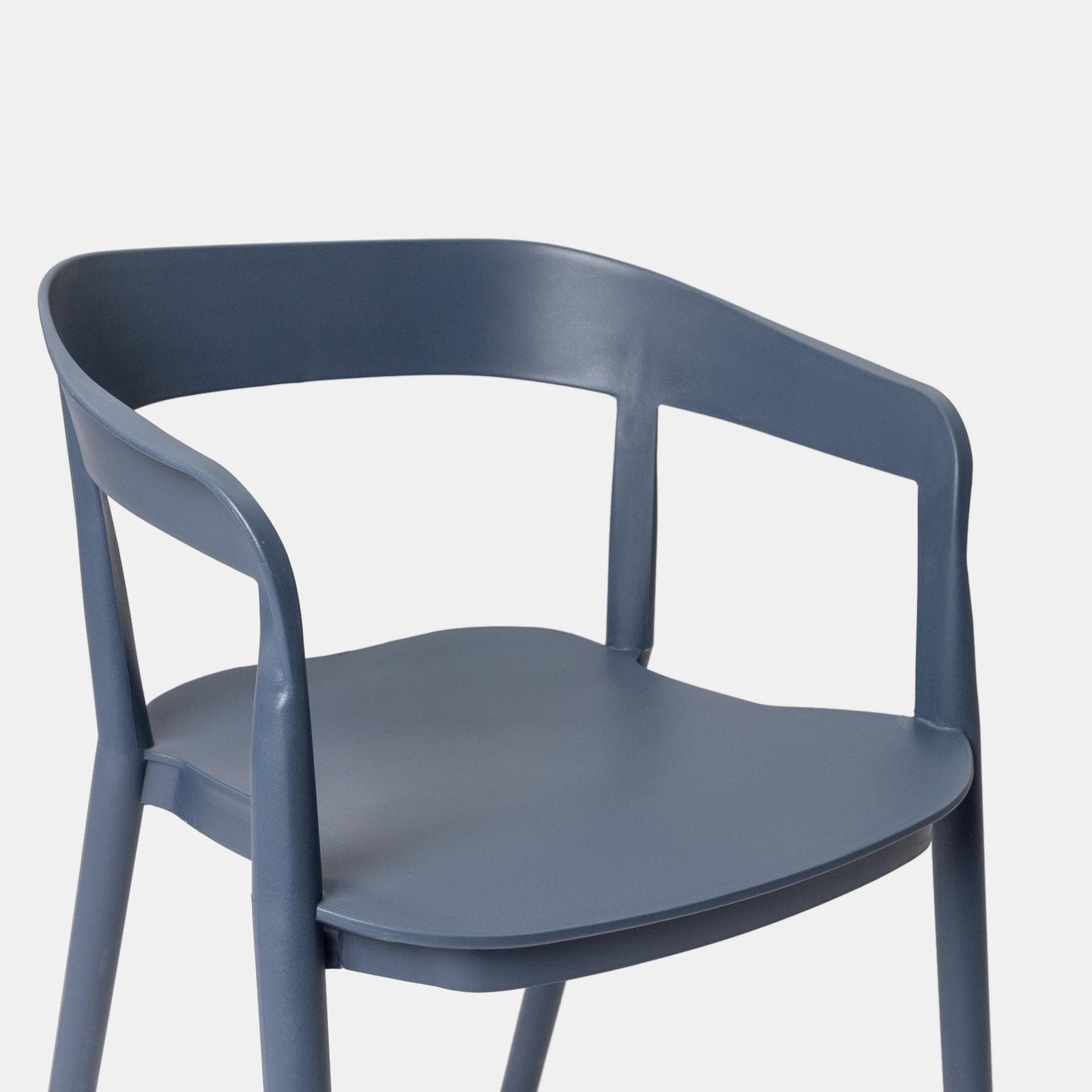 Sedia da giardino con schienale avvolgente in polipropilene blu - Astrin