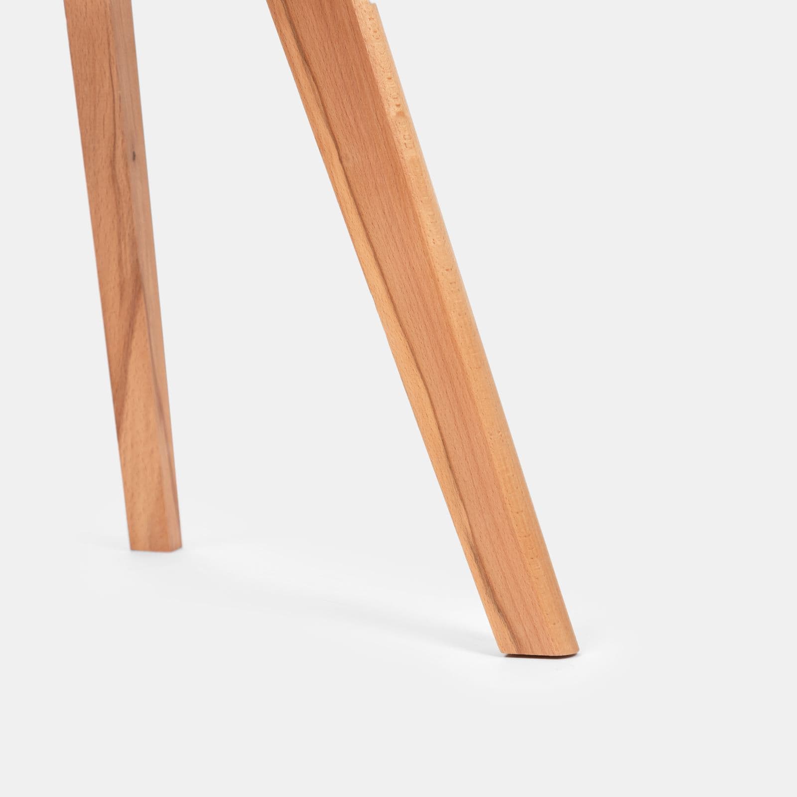 Sedia da interni blu con gambe in legno - Alborg