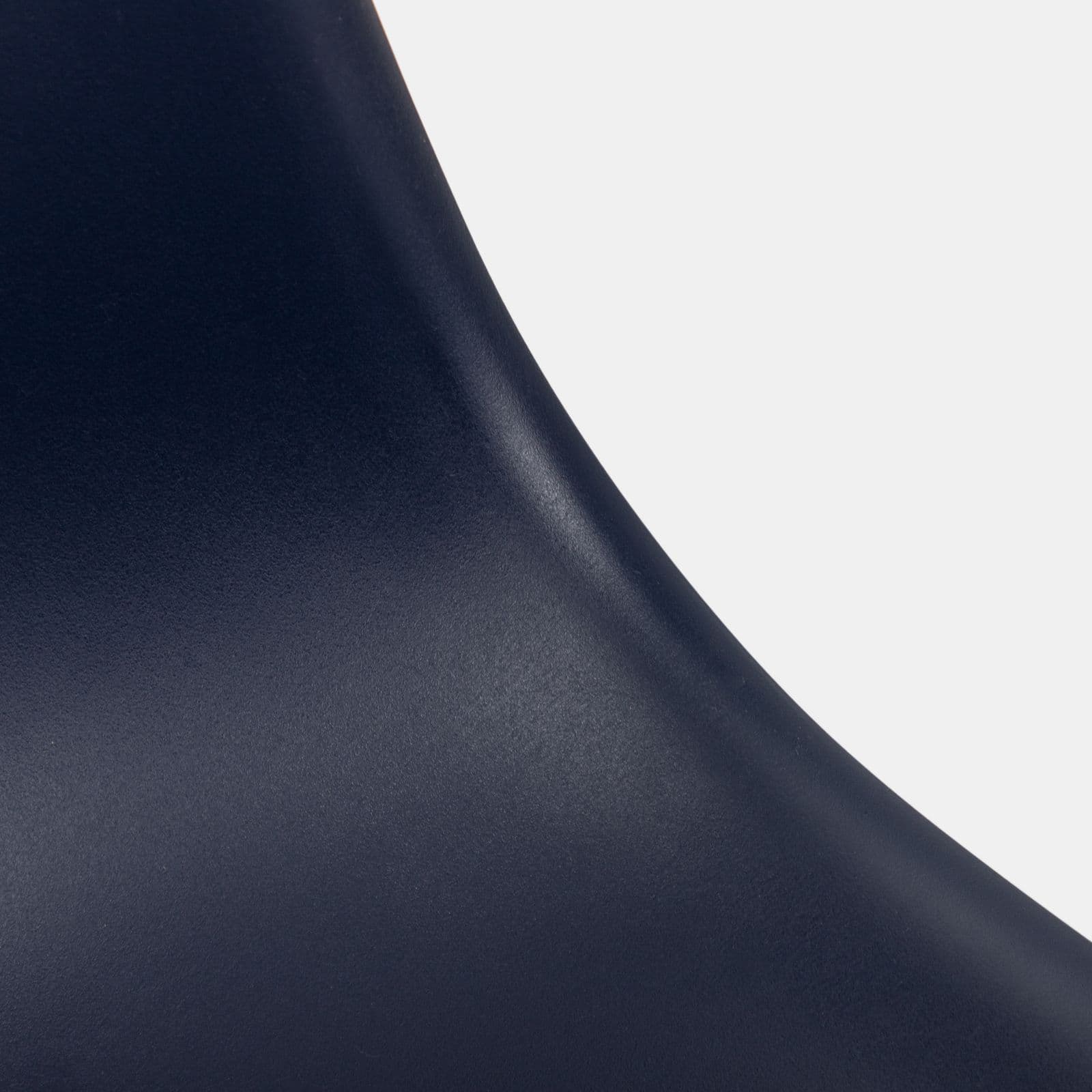 Sedia da interni blu con gambe in legno - Alborg