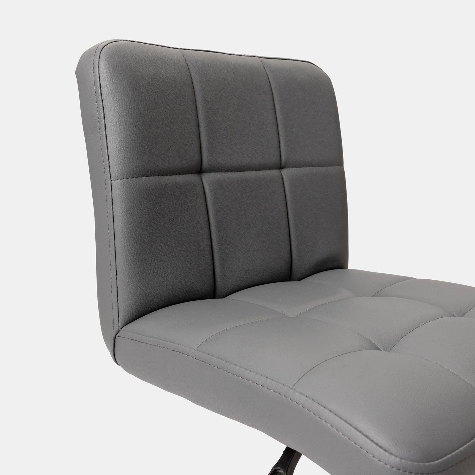 Sedia da ufficio girevole in similpelle grigio con base cromata - Anissa