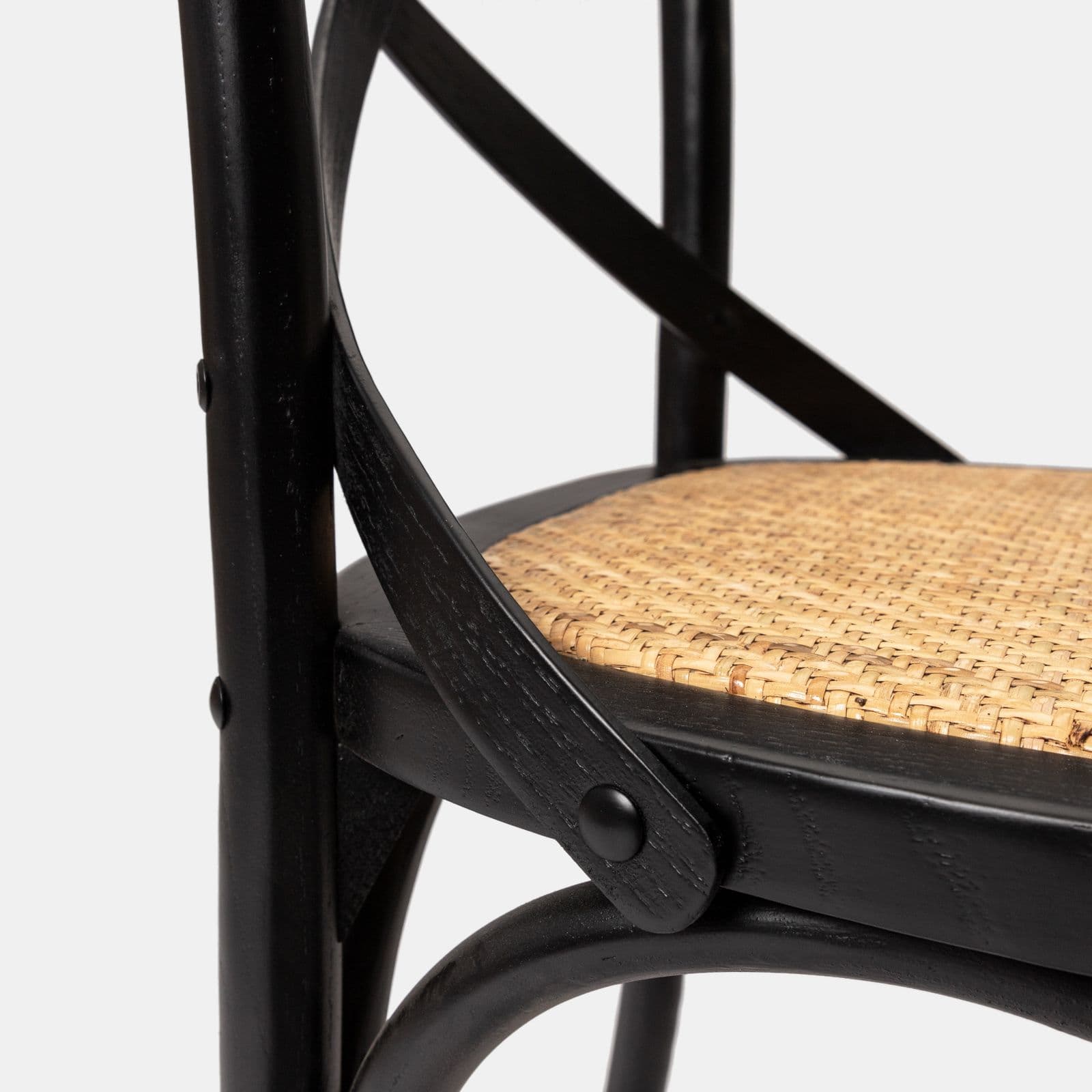 Sedia in legno di olmo nero con seduta in rattan - Giulietta