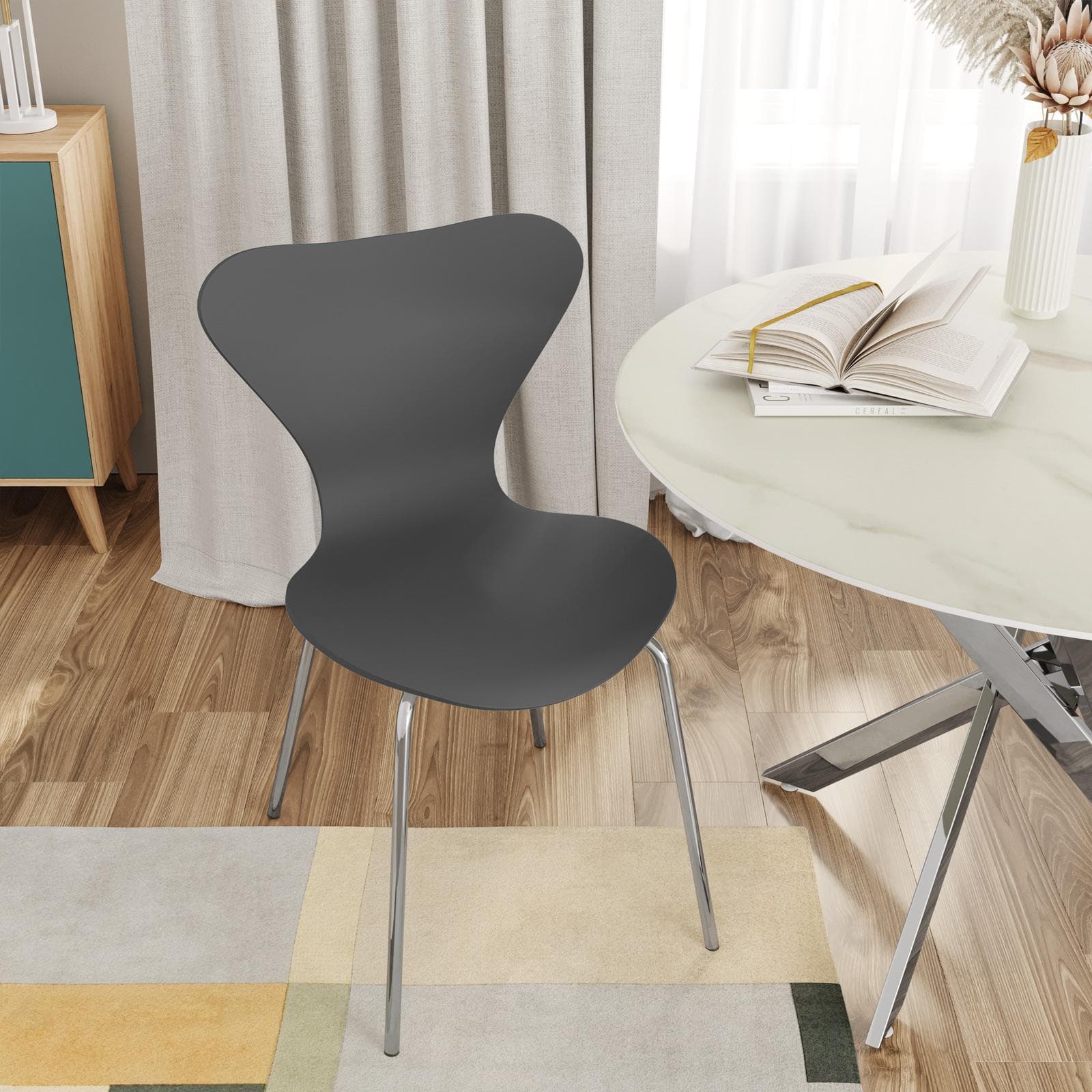 Sedia impilabile in polipropilene grigio con seduta effetto legno e gambe cromo - Dolly