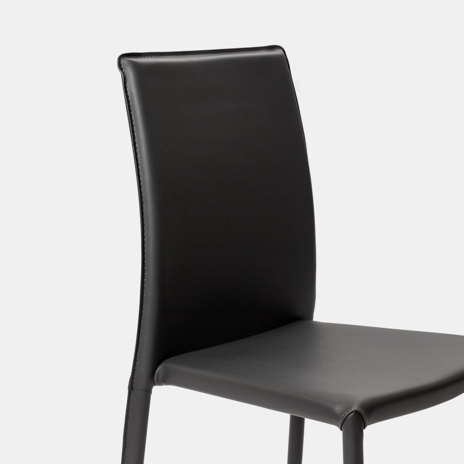 Sedia in similpelle antracite con gambe in metallo rivestite - Manfredi