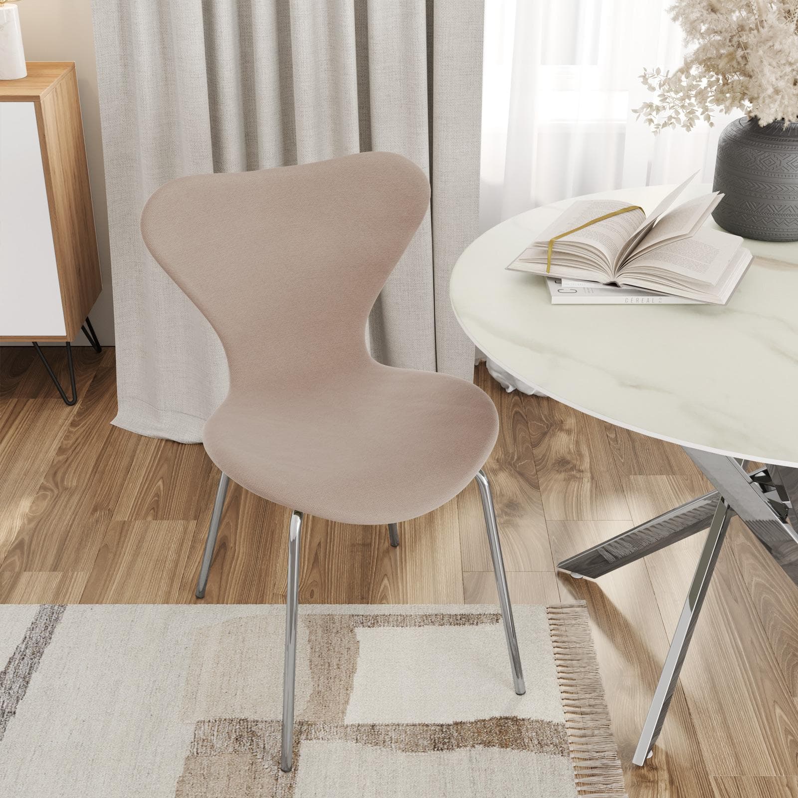 Sedia impilabile in tessuto rosa nude con gambe cromo - Dolly