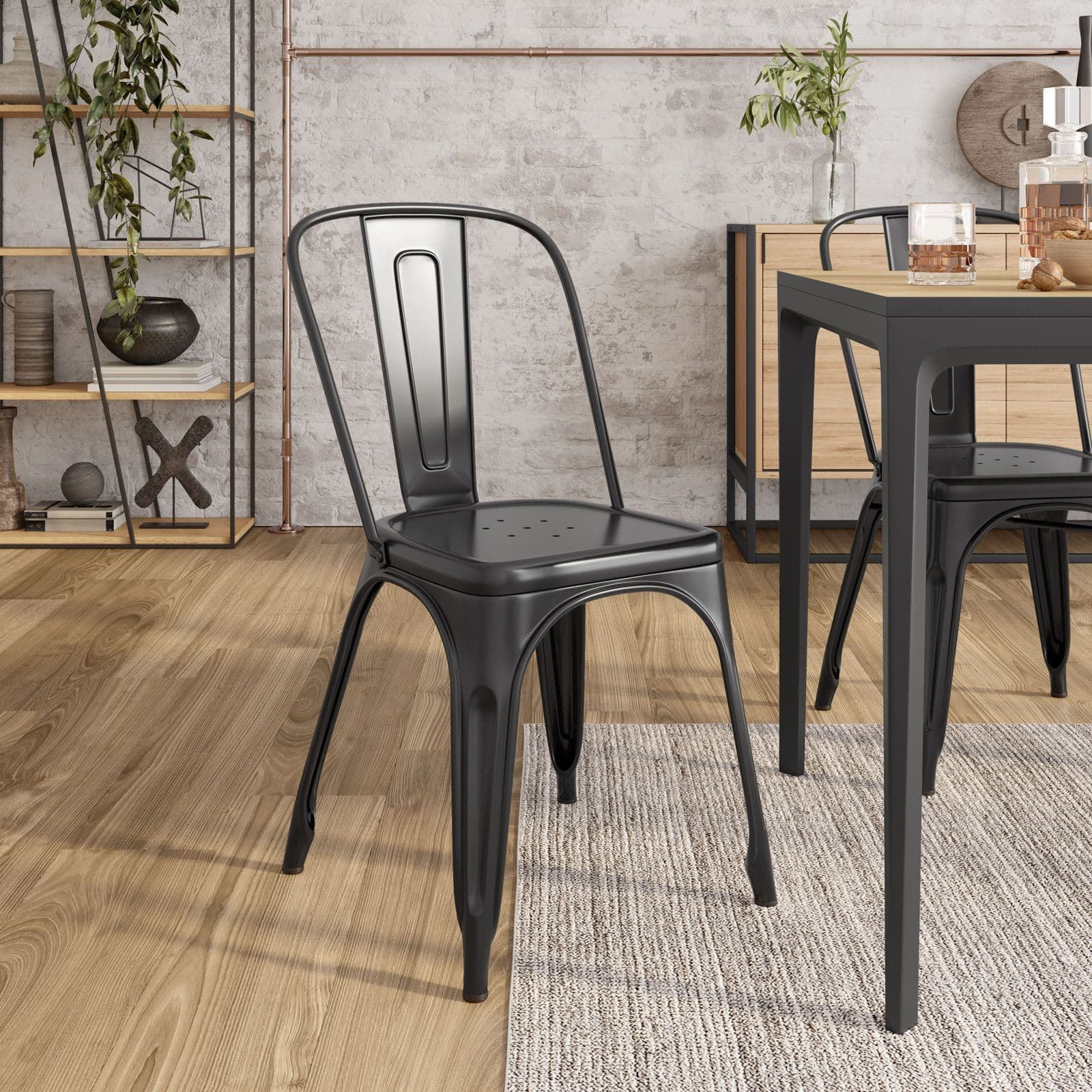 Sedia impilabile stile industrial in metallo nero - Farley