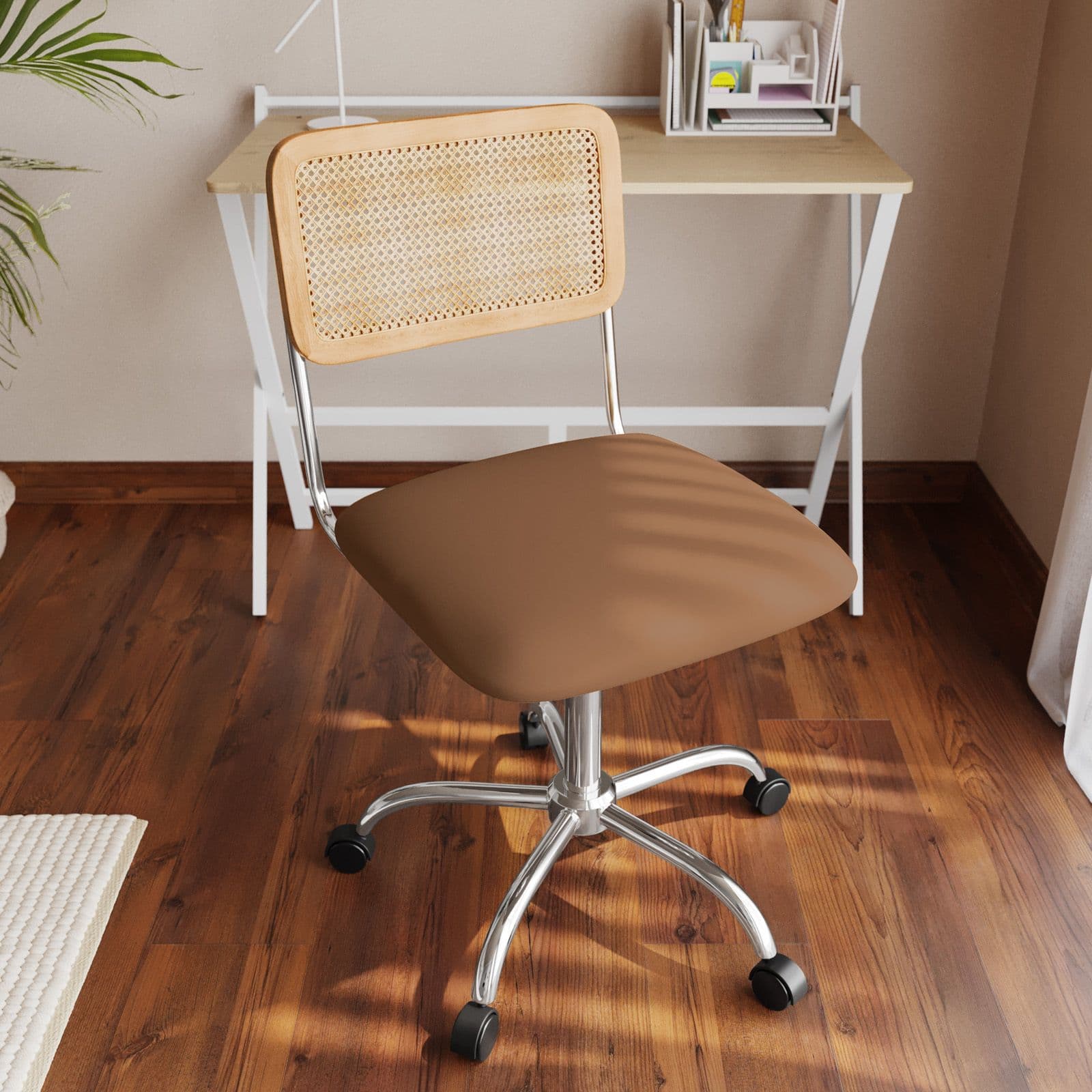 Sedia da ufficio girevole in similpelle cappuccino e schienale in rattan - Wien