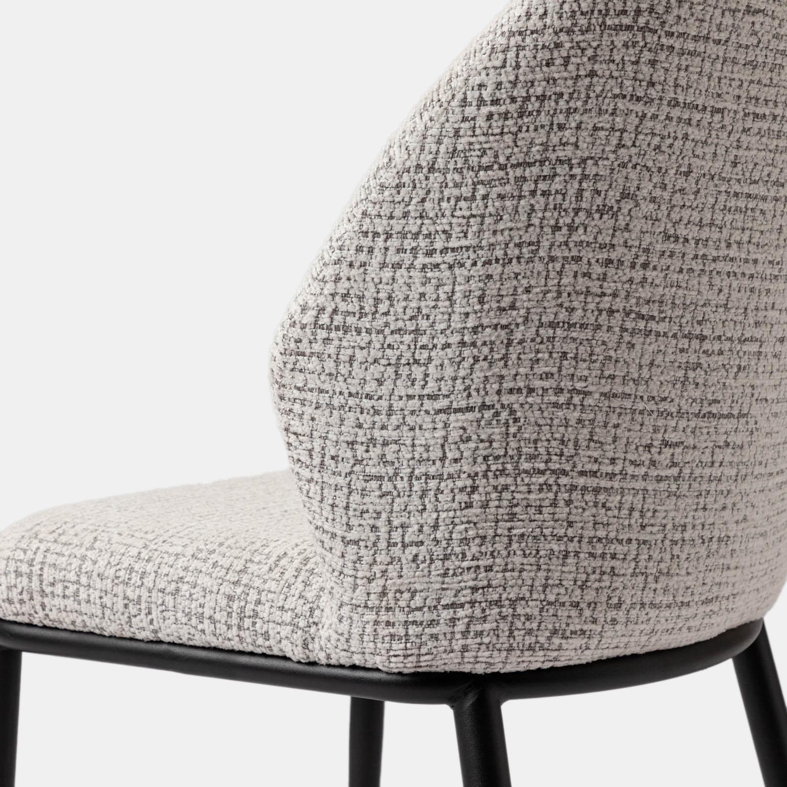 Set 2 sedie in micro bouclé bicolore bianco e grigio con gambe in metallo nero - Dudal