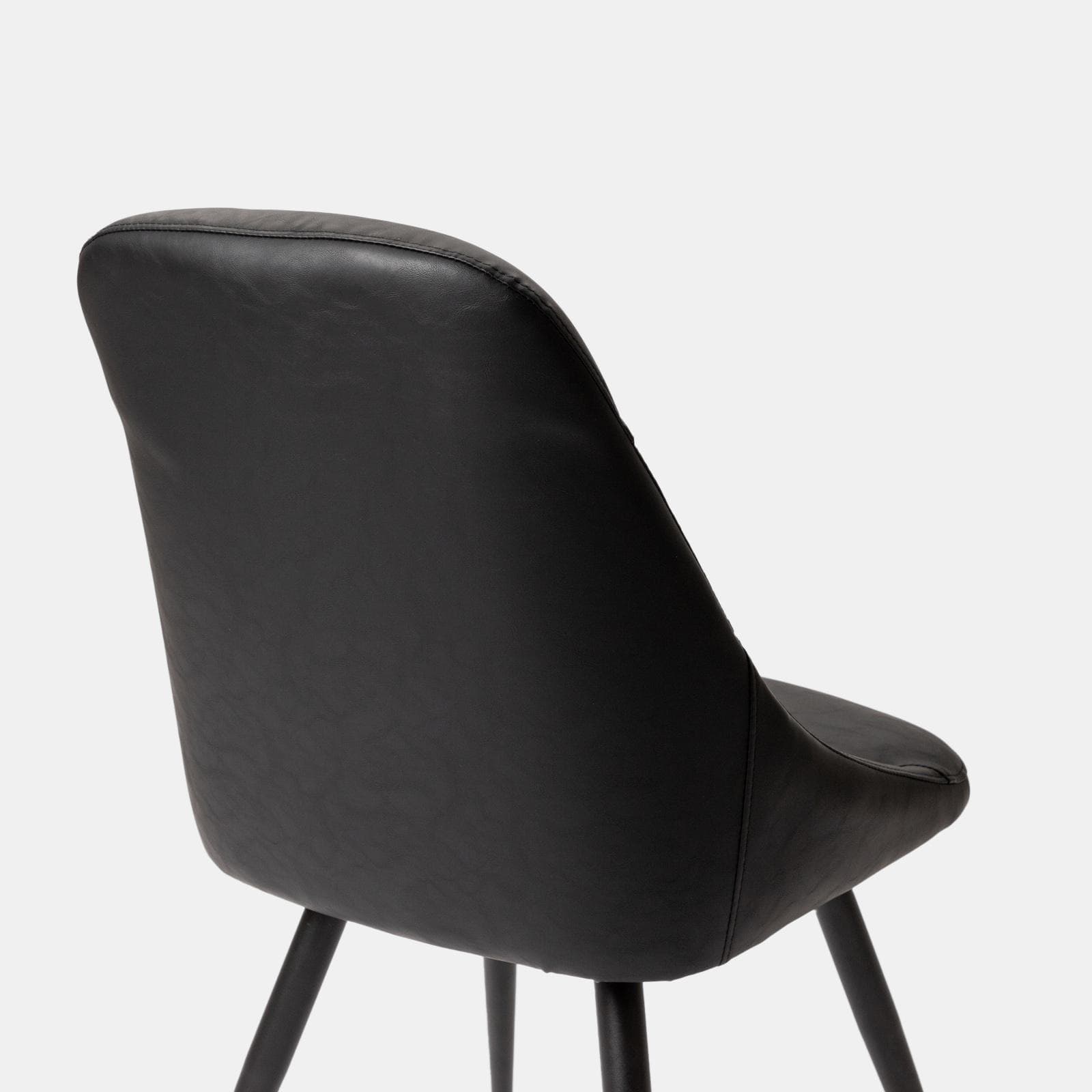 Set 2 sedie in similpelle nera con gambe in metallo nero - Majy