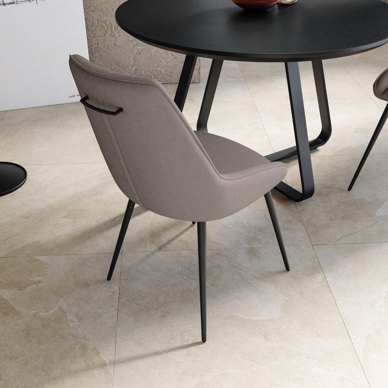 Set 2 sedie in tessuto grigio con gambe in metallo nero e maniglia posteriore - Fraser