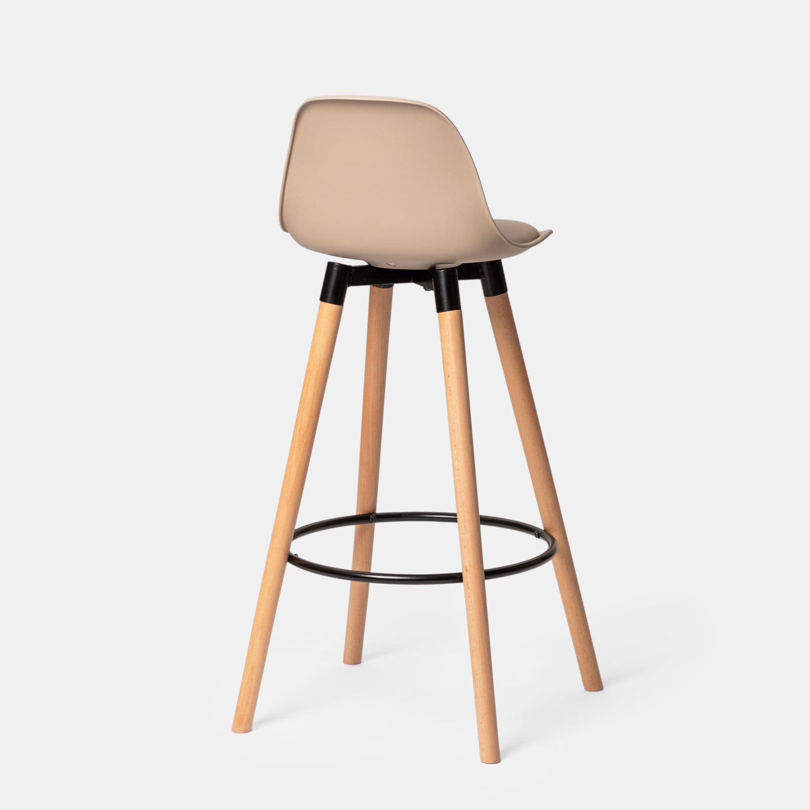 Set 2 sgabelli con seduta in polipropilene cappuccino con gambe in legno e cuscino - Polar