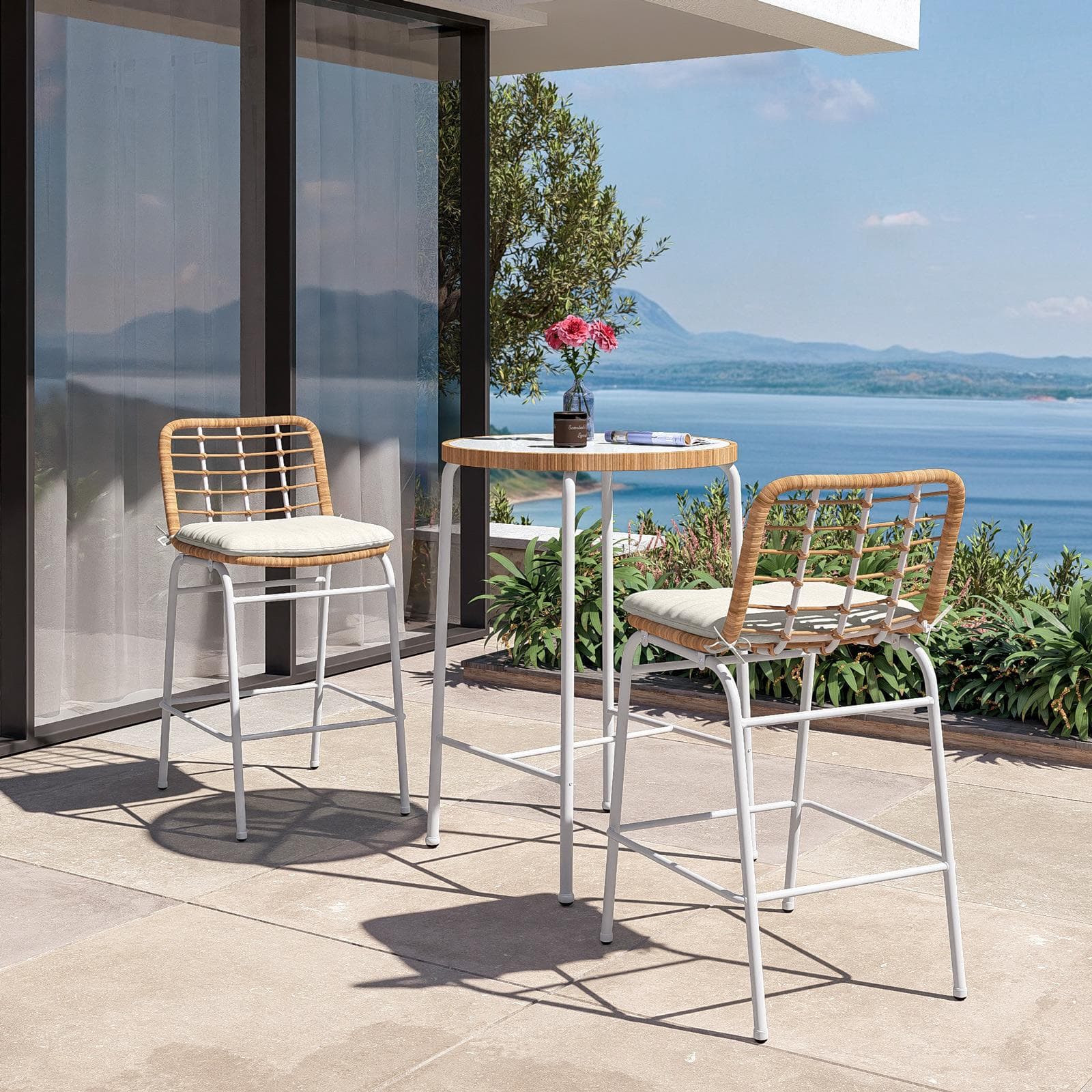Set 2 sgabelli da esterno in acciaio bianco e polyrattan naturale con cuscino - Griel