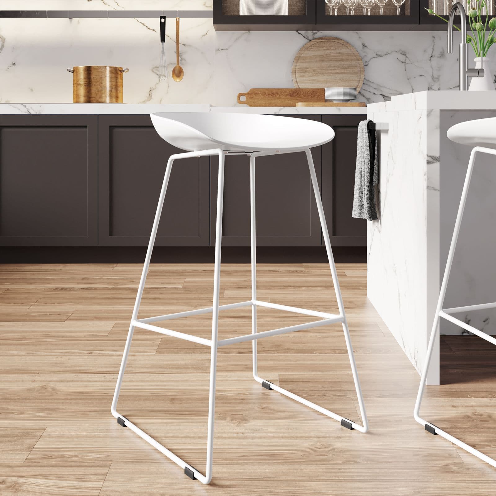 Set 2 sgabelli in polipropilene bianco con gambe in metallo - Breccia