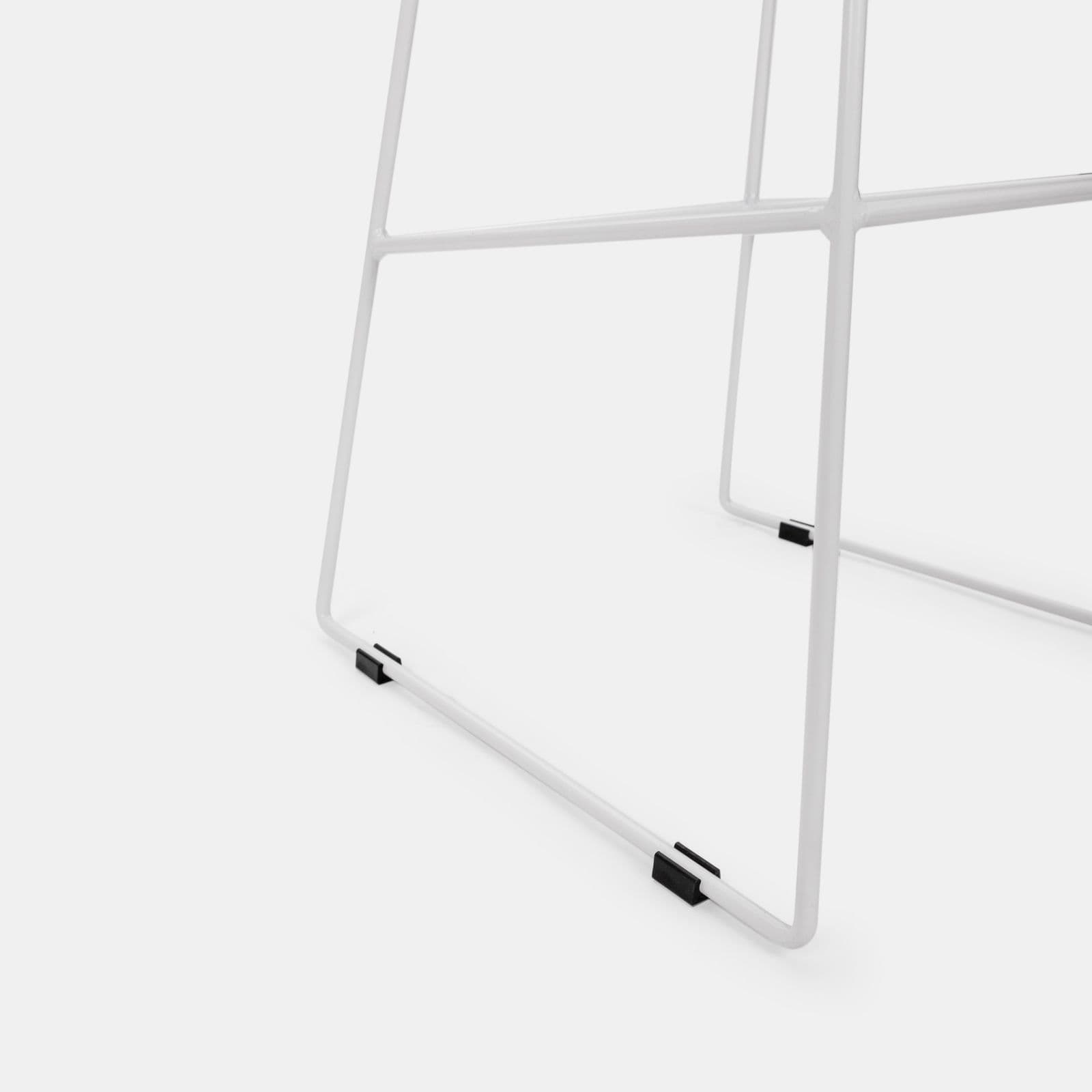 Set 2 sgabelli in polipropilene bianco con gambe in metallo - Breccia