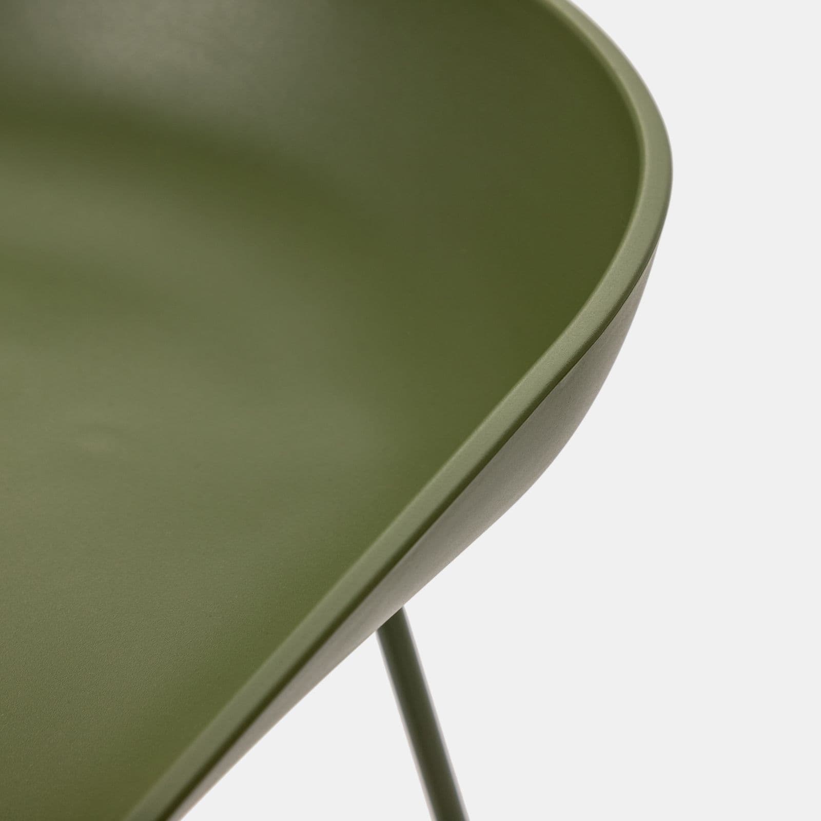 Set 2 sgabelli in polipropilene verde con gambe in metallo - Breccia