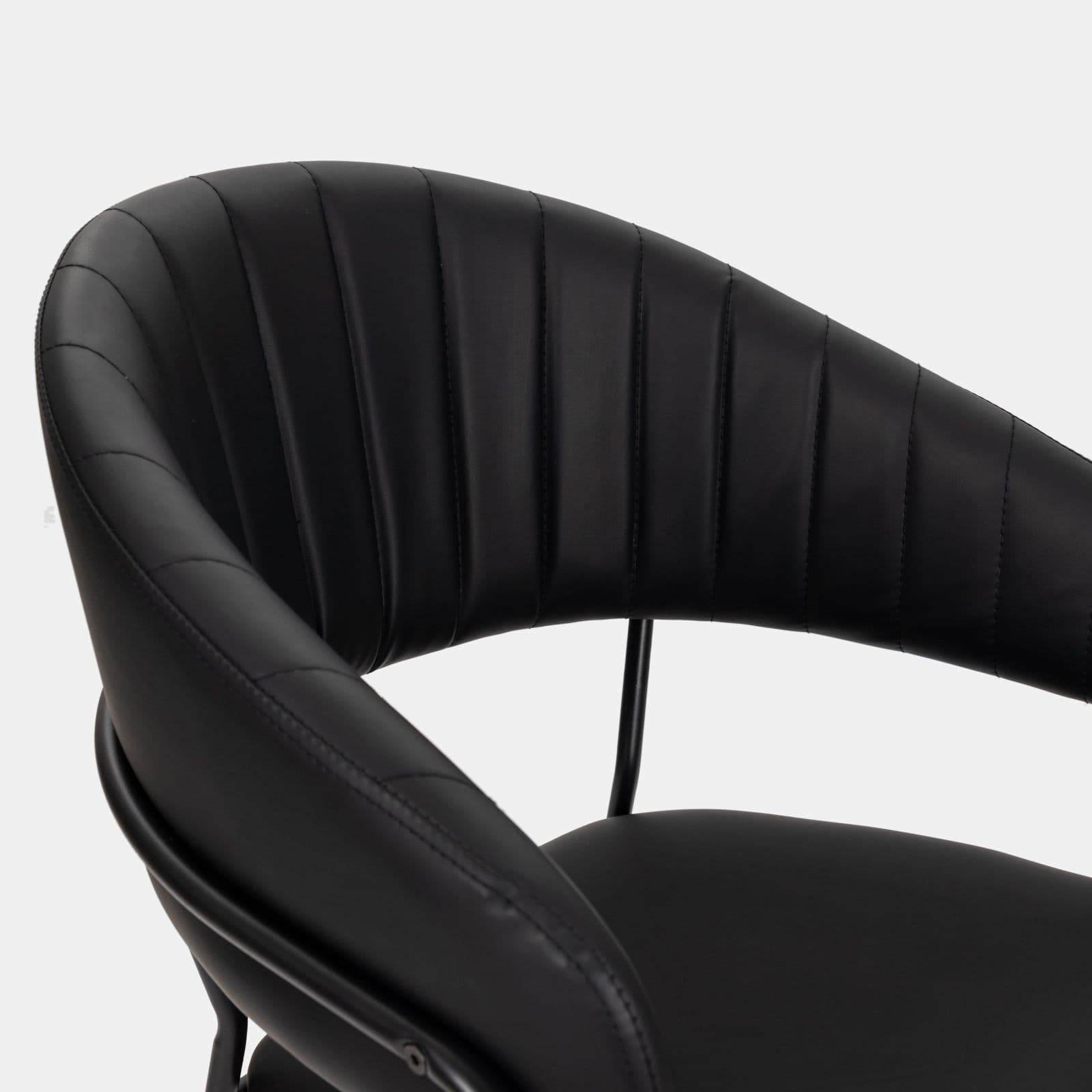 Set 2 sgabelli in similpelle nero con gambe nere - Anette