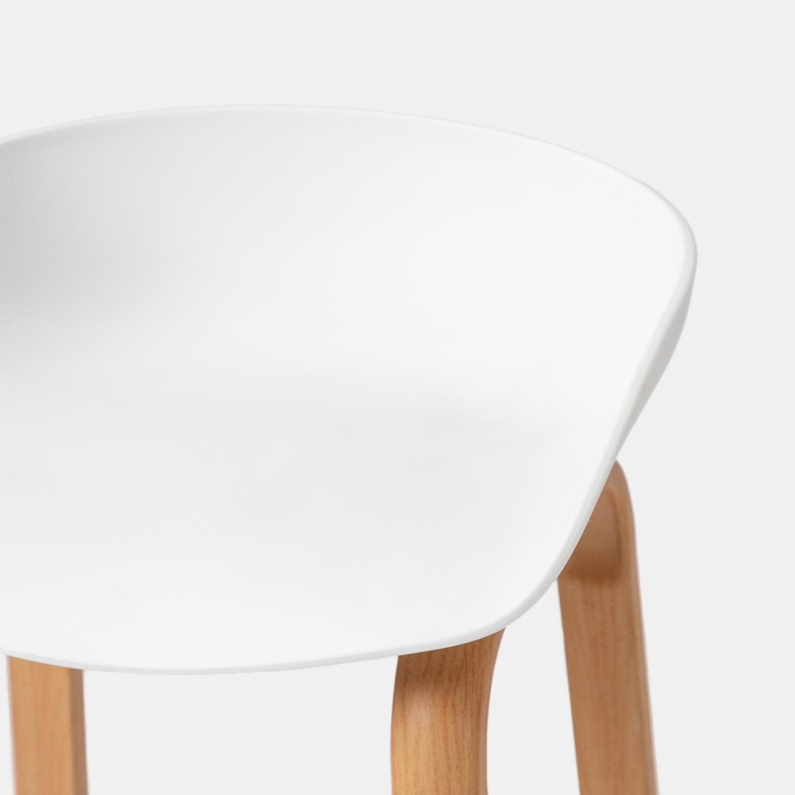Set 2 sgabelli seduta bianco e gambe in metallo effetto legno - Alborg