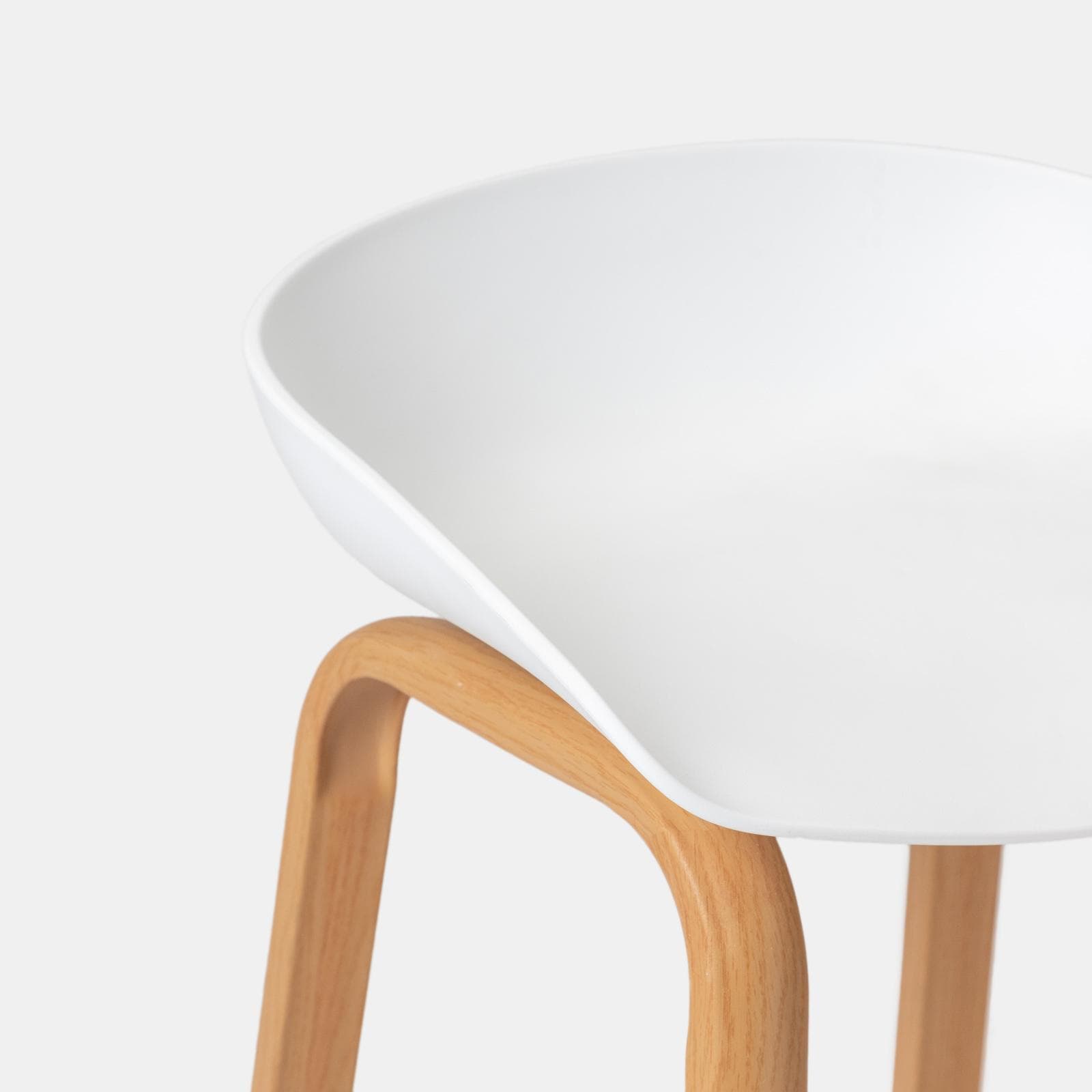 Set 2 sgabelli seduta bianco e gambe in metallo effetto legno - Alborg