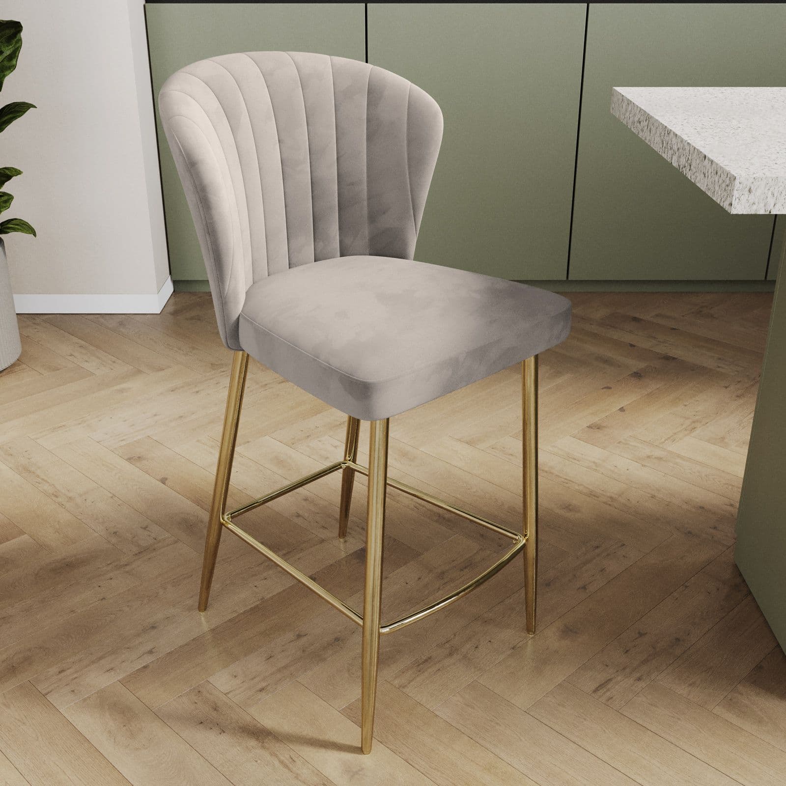 Set 2 sgabelli in velluto grigio chiaro con schienale a conchiglia e gambe in metallo oro - Halima