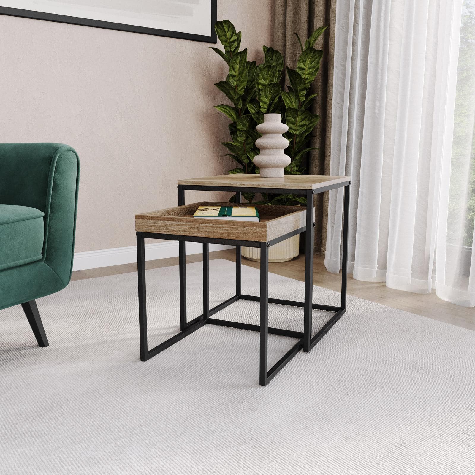 Set 2 tavolini sovrapponibili con top effetto rovere e gambe in metallo nero - Cypress
