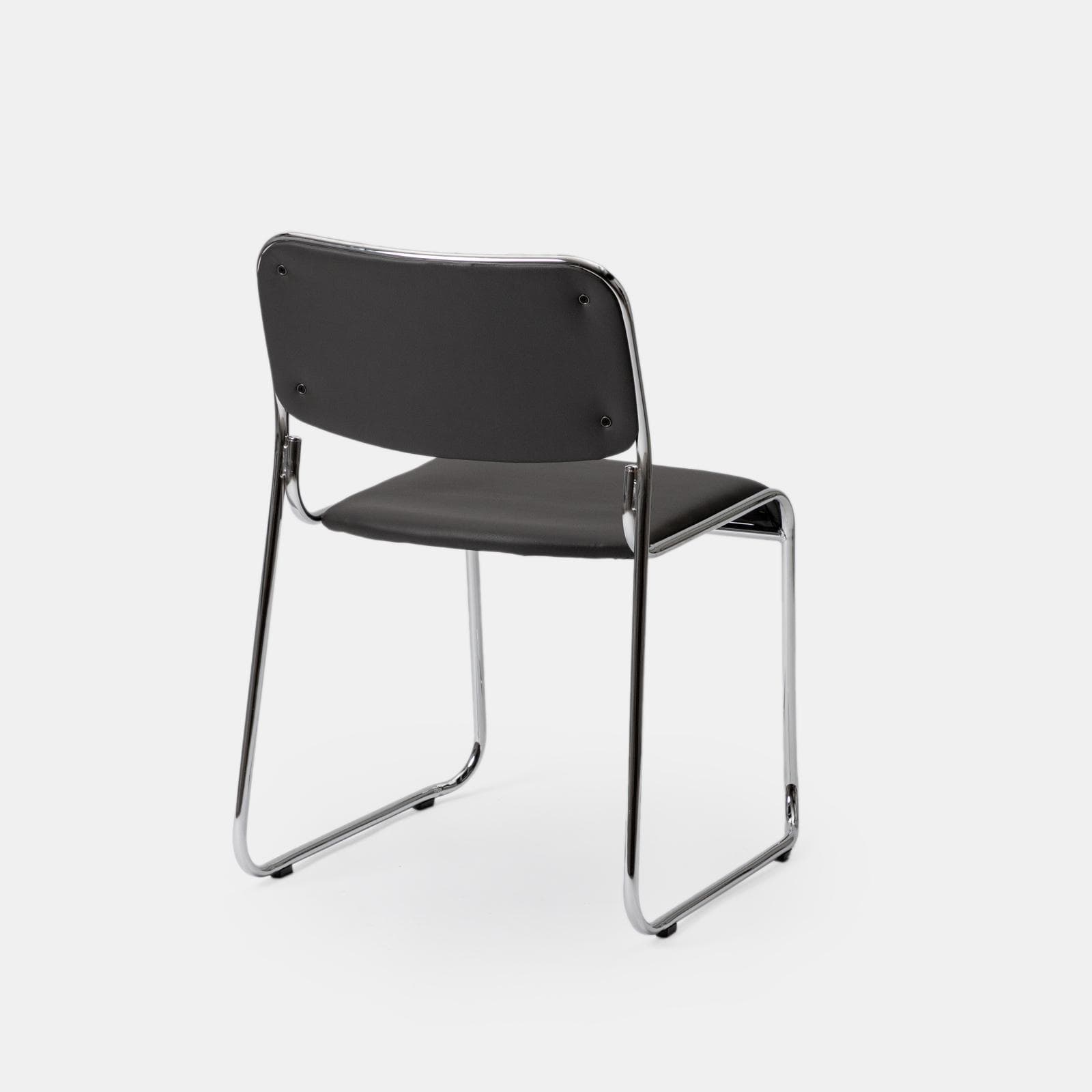 Set 4 sedie da ufficio imbottite in similpelle grigio con gambe a slitta in metallo cromo - Seira