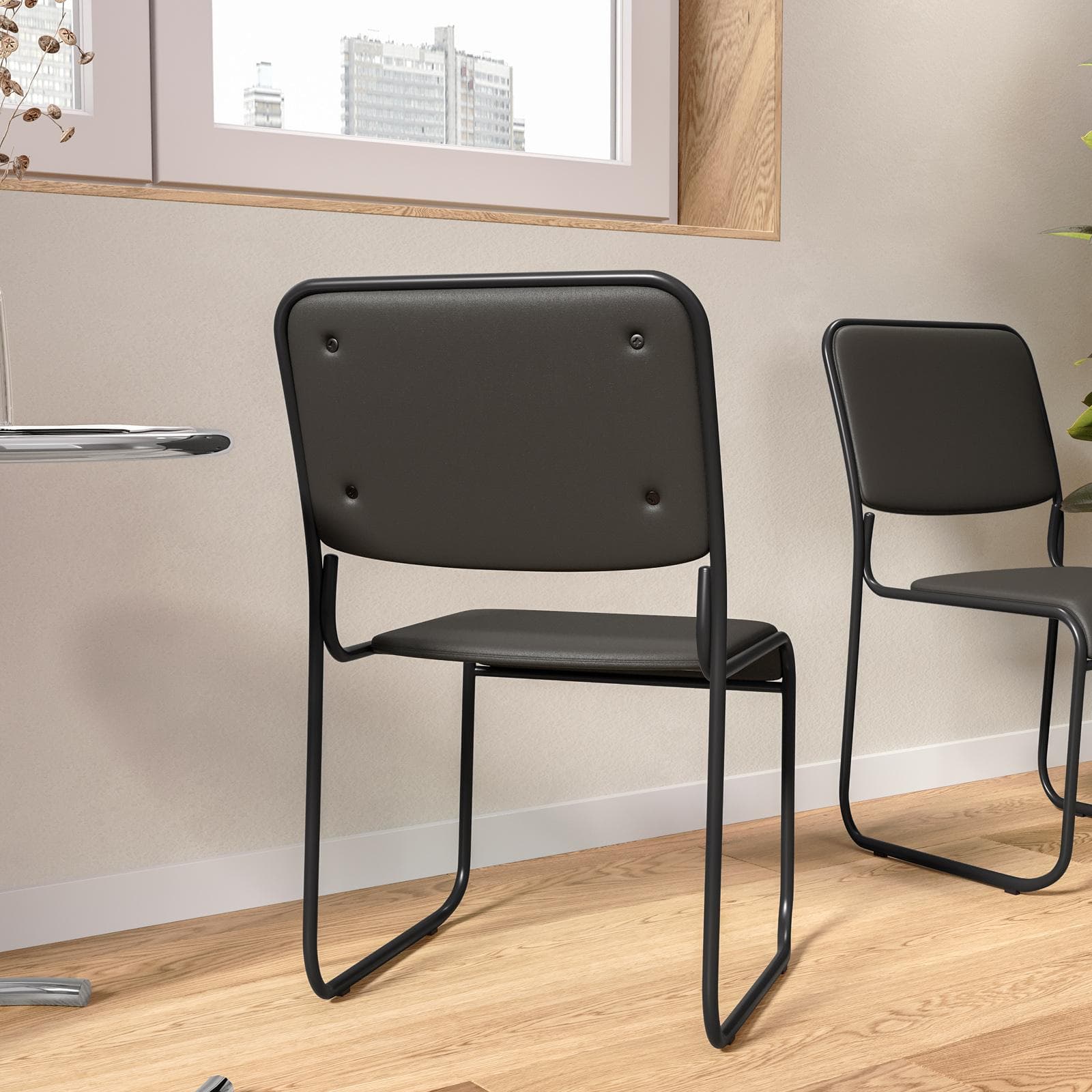 Set 4 sedie da ufficio imbottite in similpelle grigio con gambe a slitta in metallo nero - Seira