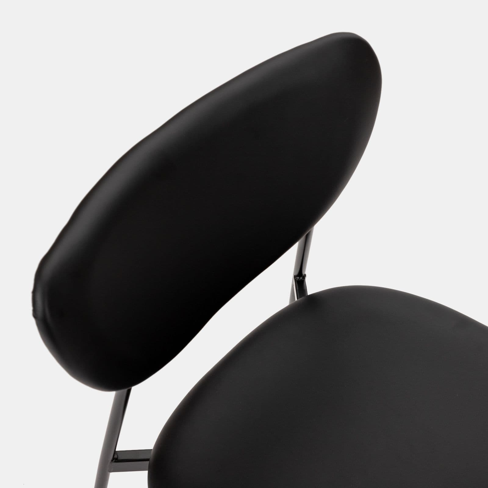 Set 4 sedie da ufficio in similpelle nera con gambe nere - Flaminia