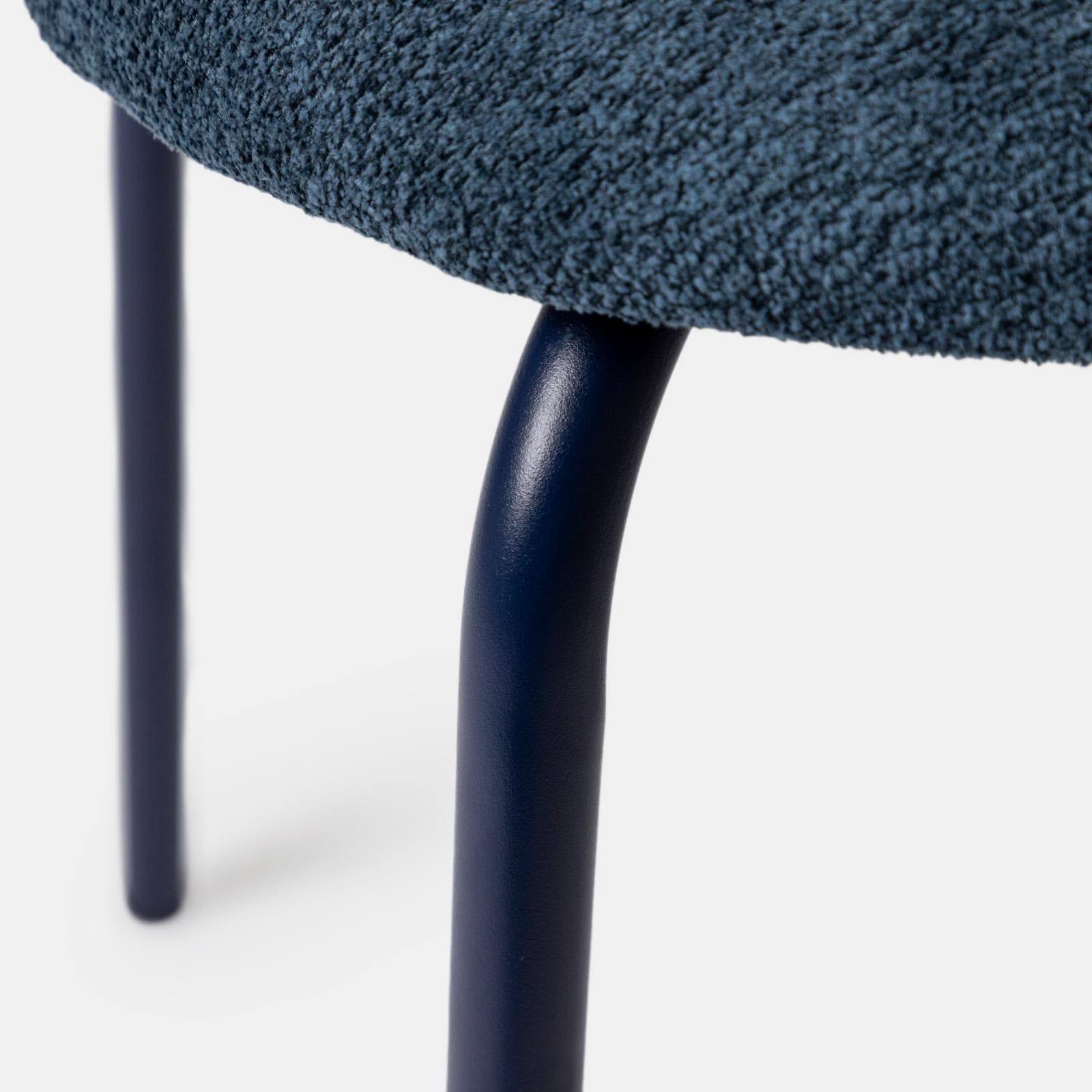 Set 4 sedie in ciniglia blu scuro con gambe in metallo - Margit