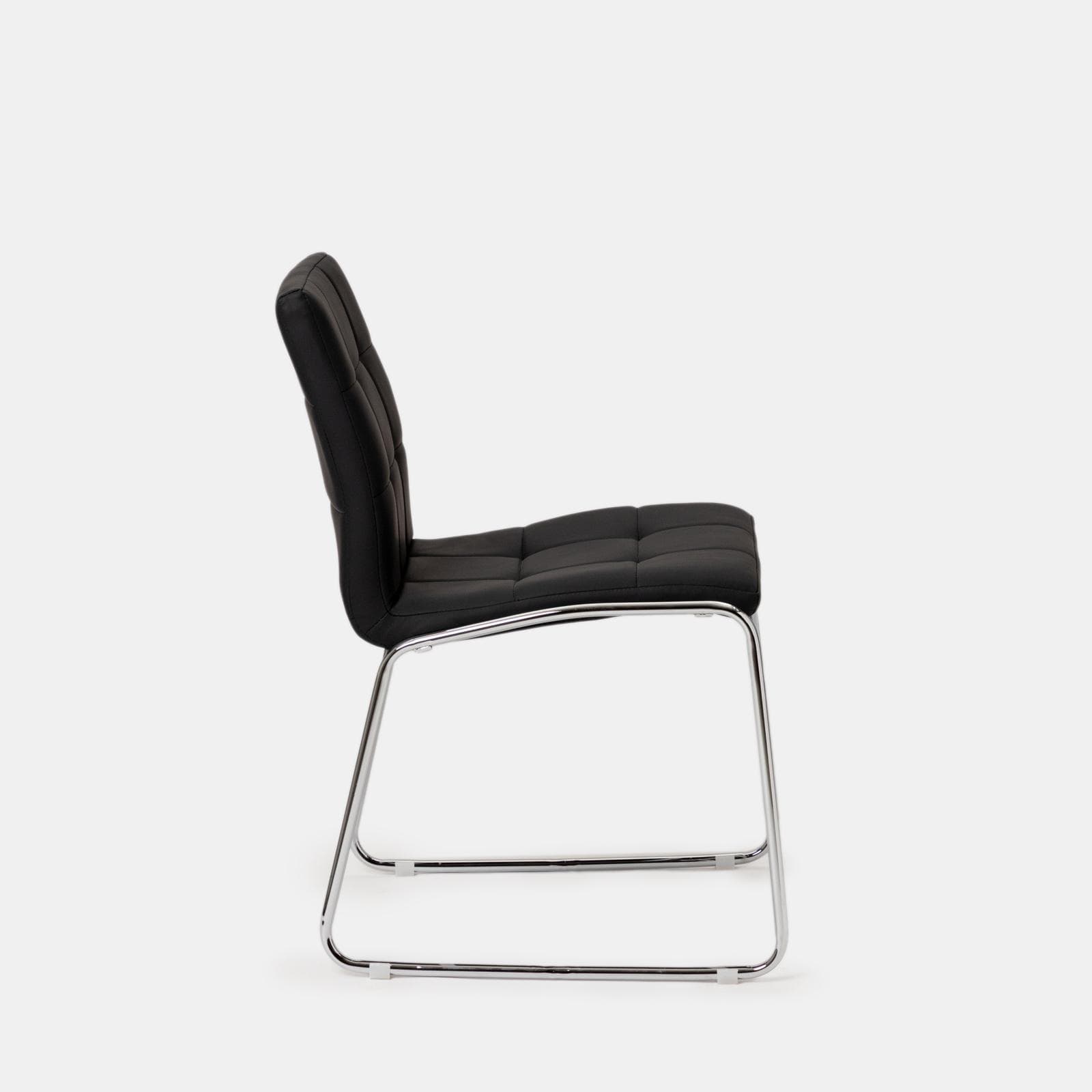 Set 4 sedie in similpelle nera con gambe a slitta cromo - Dilez