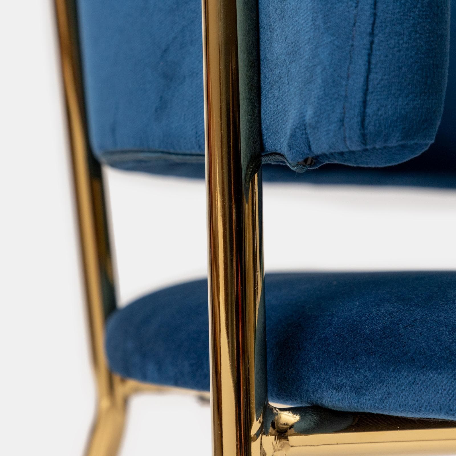 Set 4 sedie in velluto blu con schienale avvolgente e gambe oro - Fanny