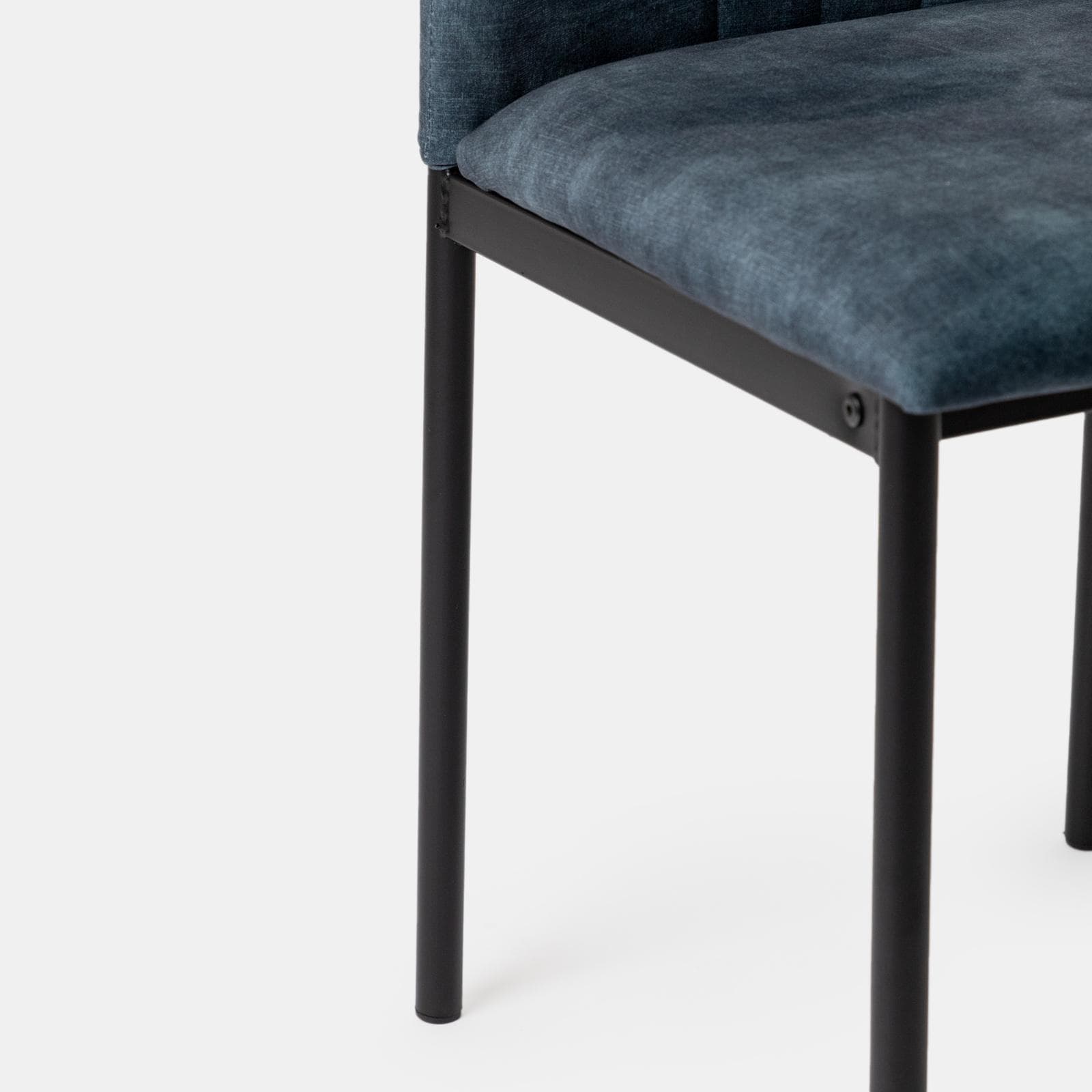 Set 4 sedie in velluto blu piombo e gambe in metallo nero - Geneva