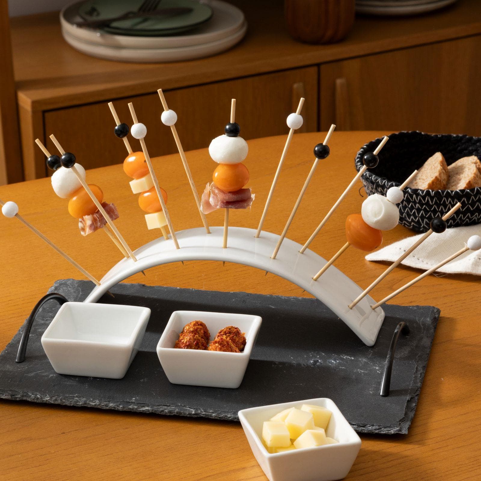 Set 5 accessori per aperitivo in ceramica con vassoio in ardesia e arco