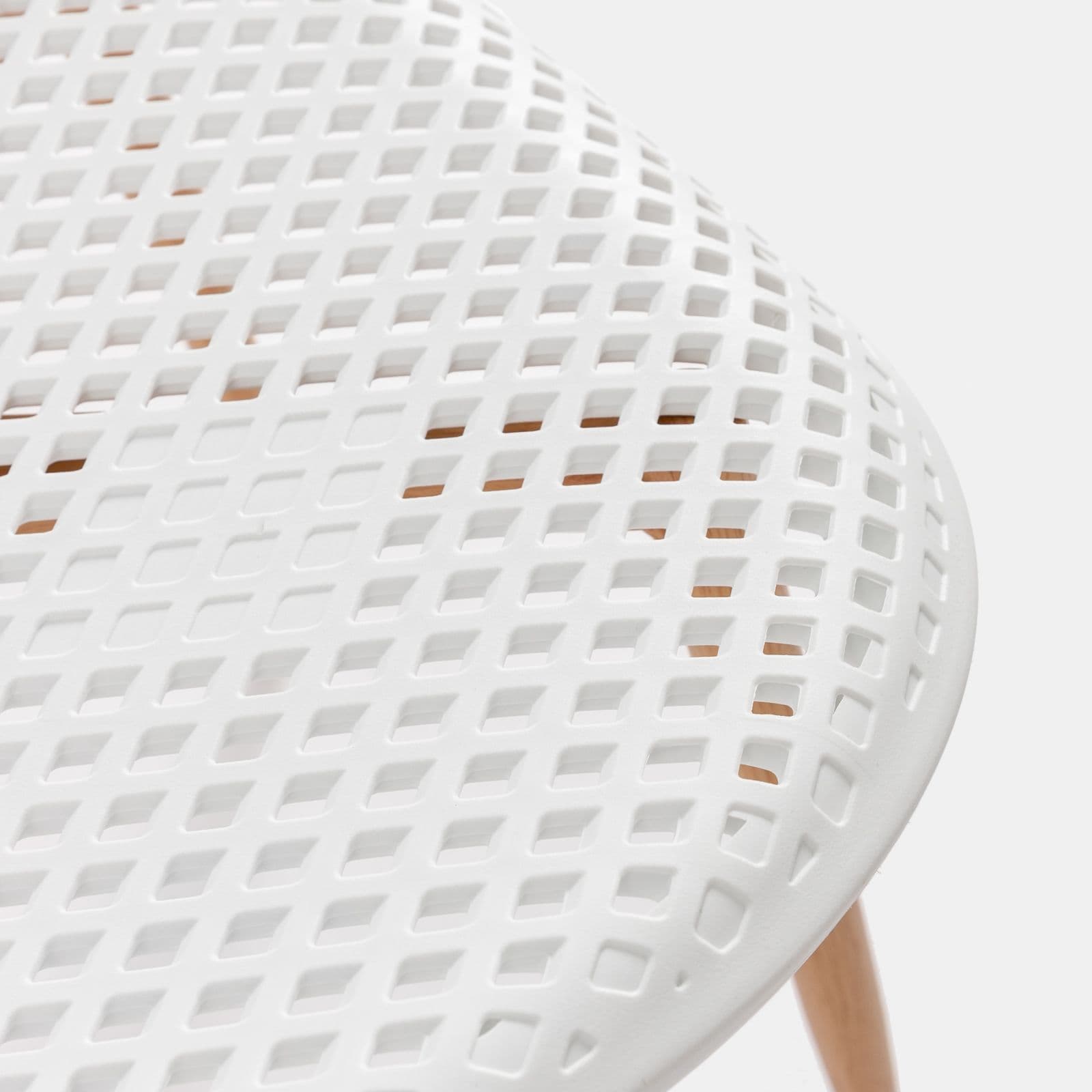 Set 6 sedie in polipropilene bianco con gambe legno - Lucilla