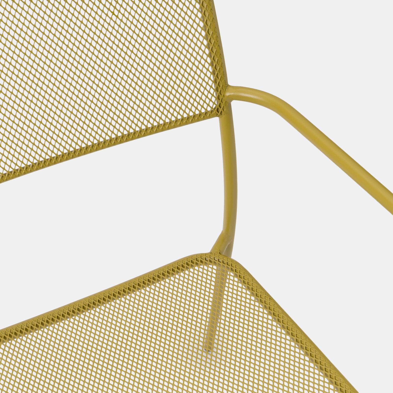 Set bistrot con tavolo 70x70 cm e 2 sedie con braccioli in acciaio senape - Faber