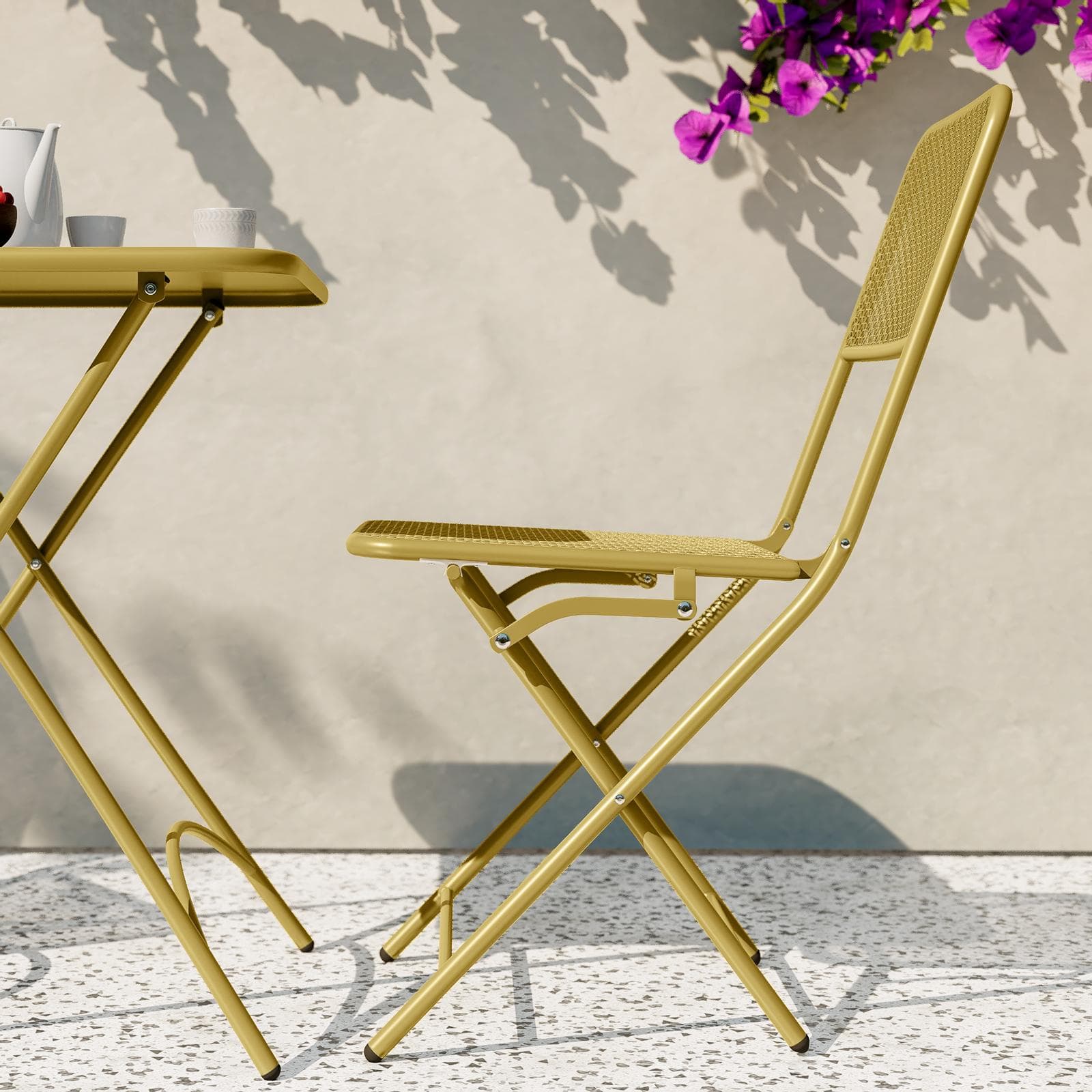 Set bistrot con tavolo pieghevole 60x60 cm e 2 sedie pieghevoli in acciaio senape - Faber