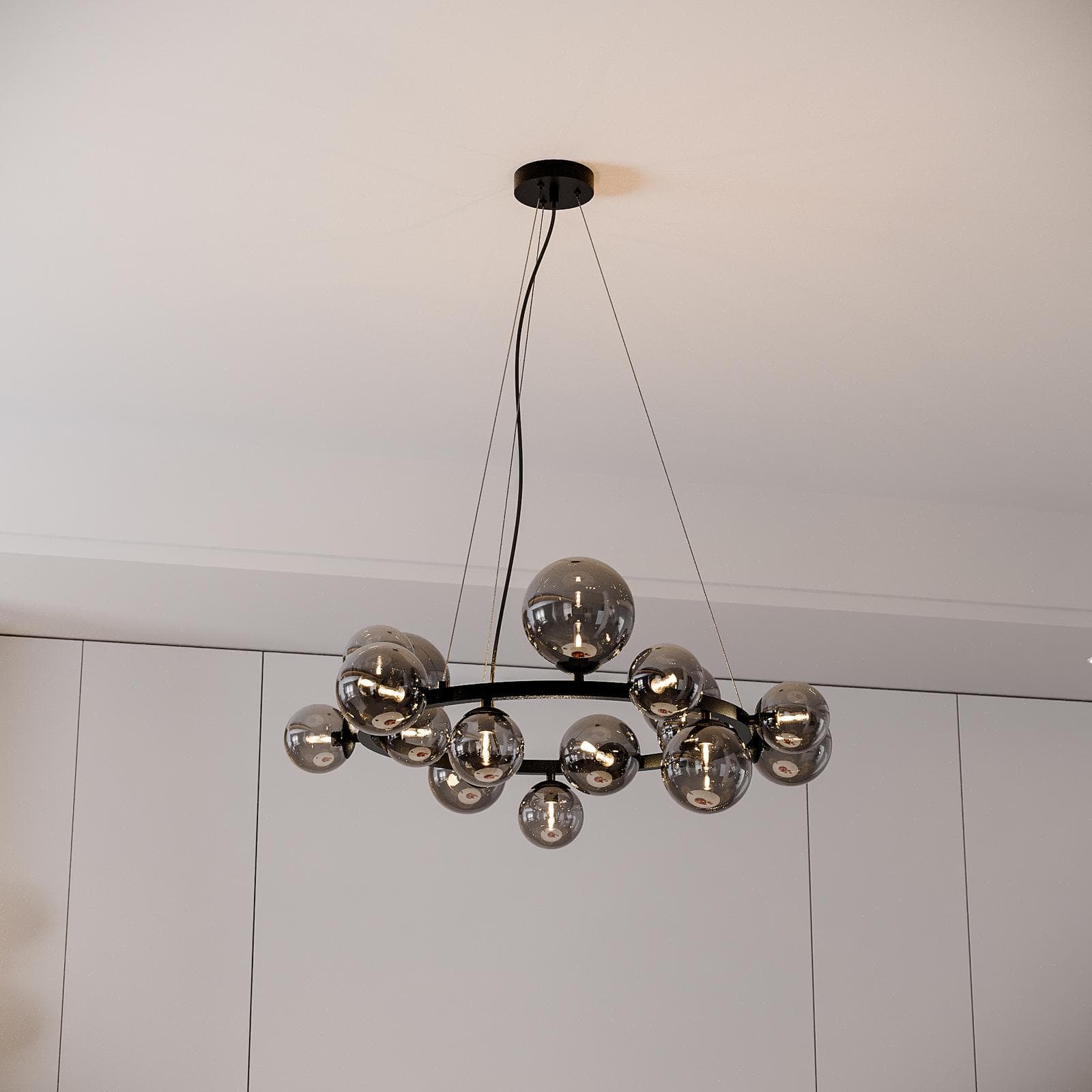 Set con lampada sospesa rotonda 82 cm e 2 applique in metallo nero e diffusore fumé