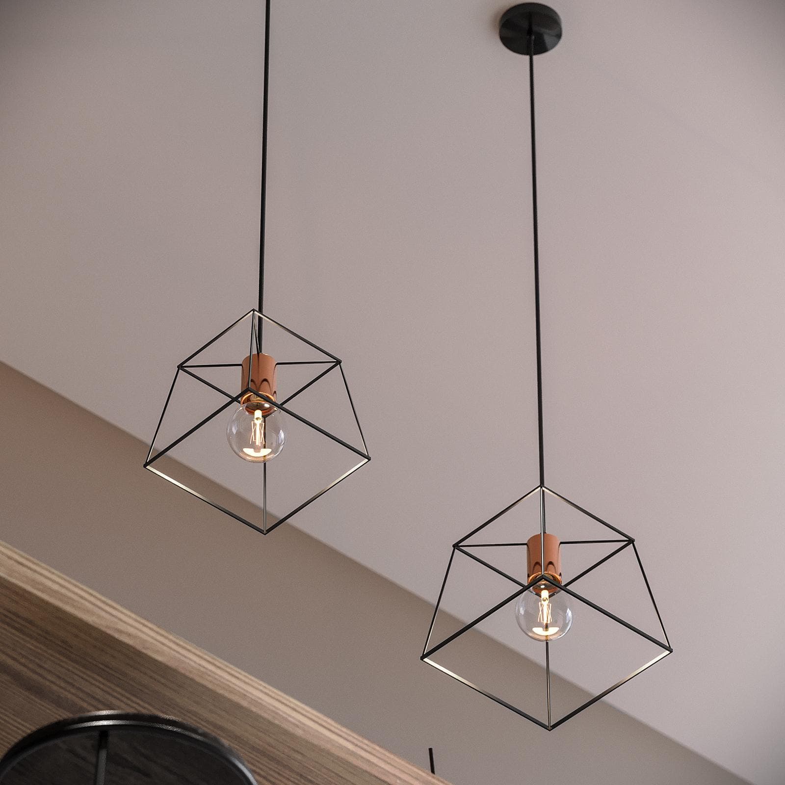 Set di 2 lampade a sospensione in metallo nero e portalampade in rame