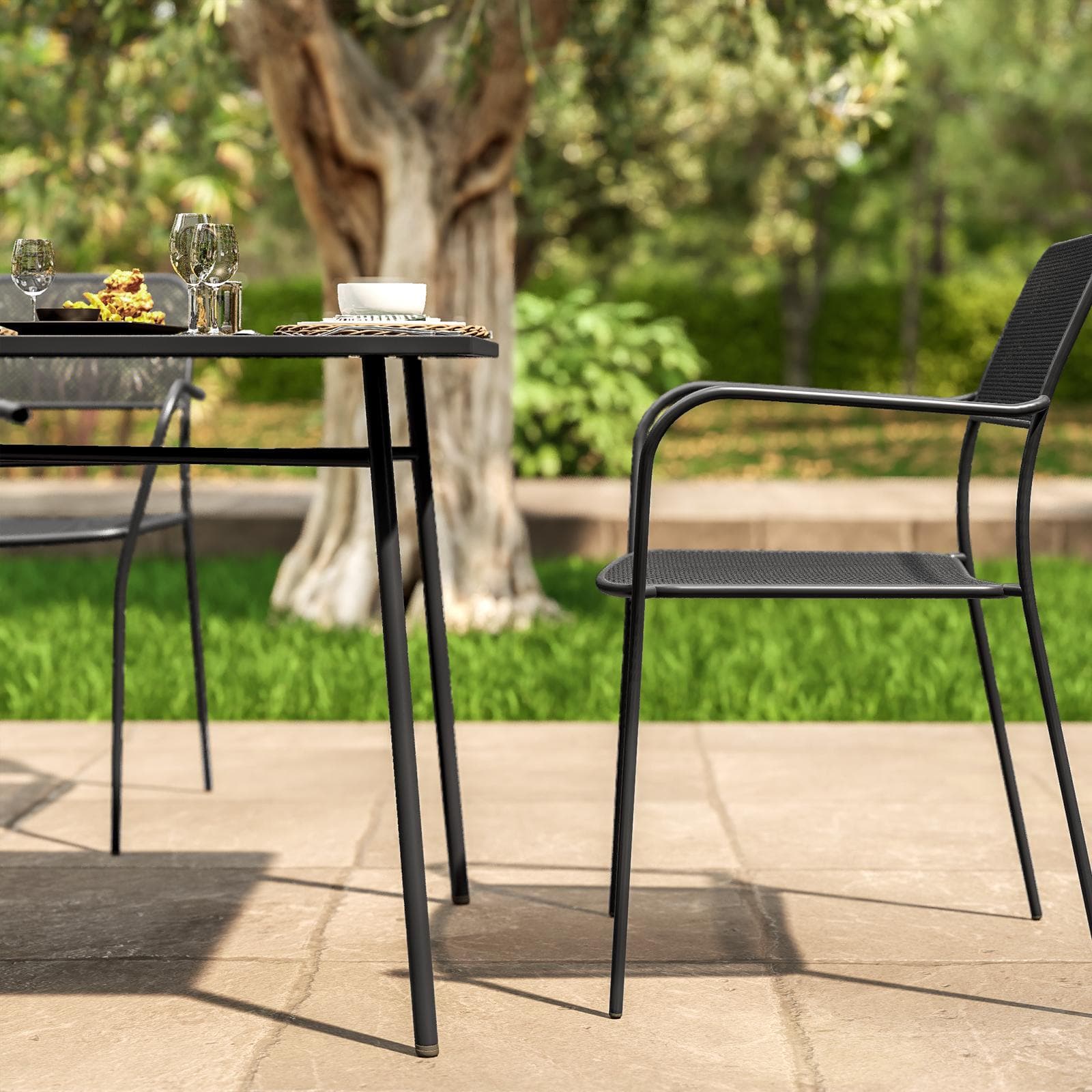 Set pranzo con tavolo 150x80 cm e 4 sedie con braccioli in acciaio nero - Faber