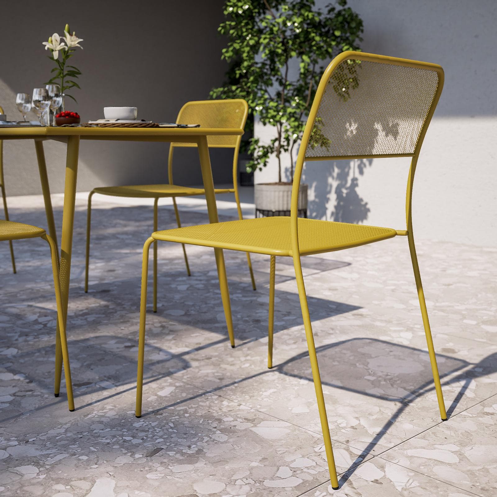 Set pranzo con tavolo 120x70 cm e 4 sedie in acciaio senape - Faber