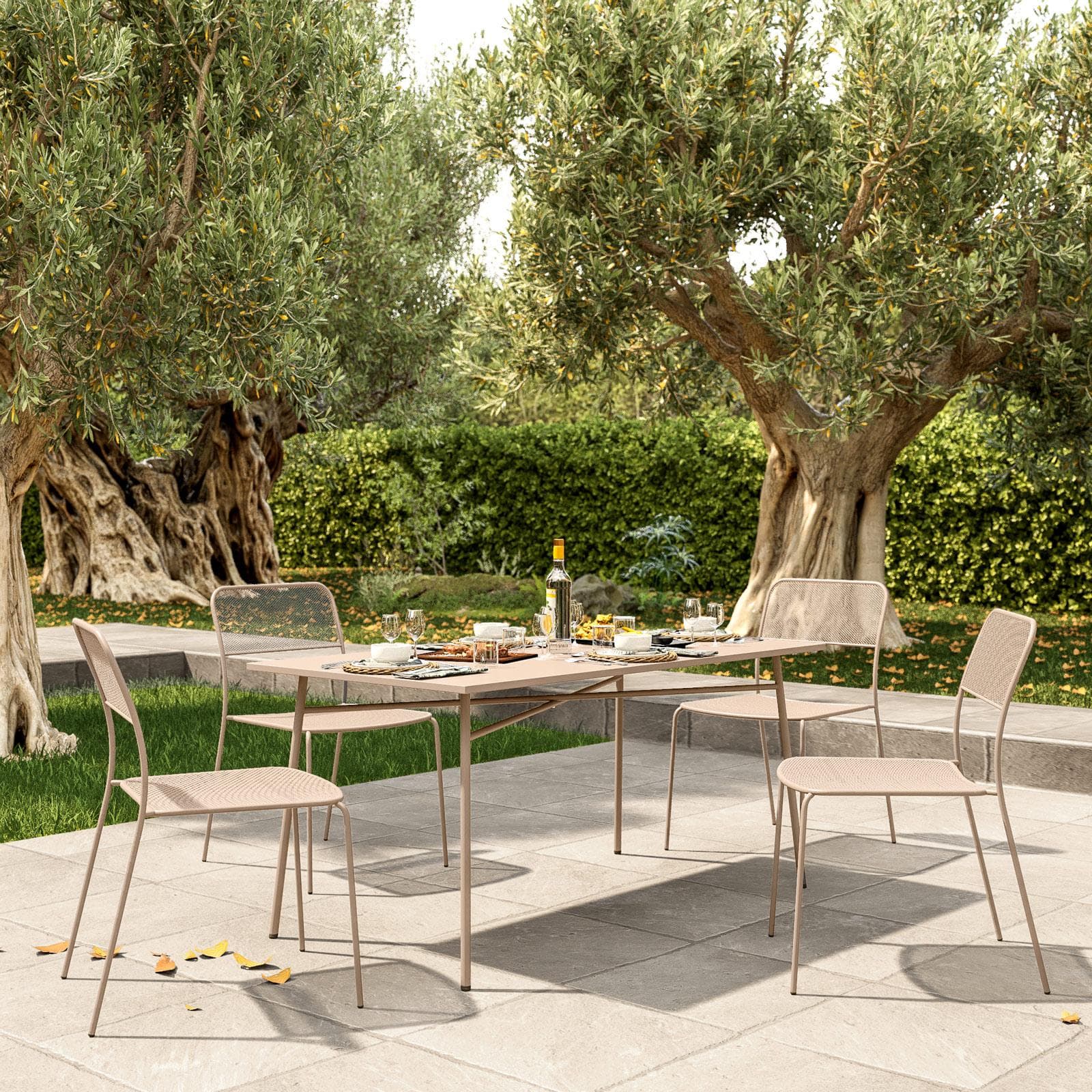 Set pranzo con tavolo 150x80 cm e 4 sedie in acciaio vaniglia - Faber