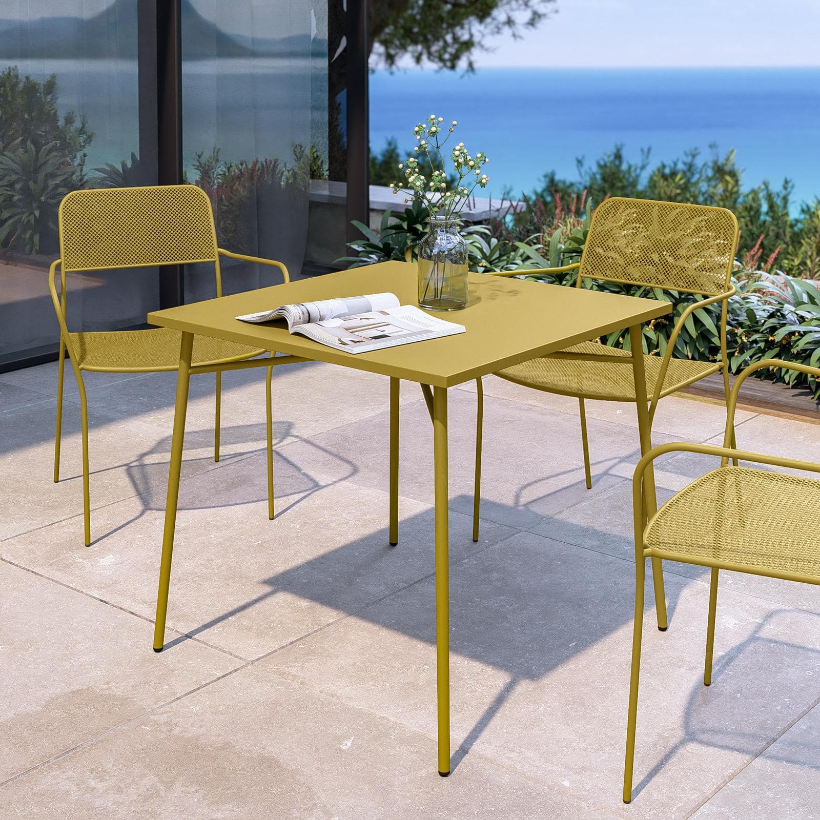 Set pranzo con tavolo 80x80 cm e 4 sedie con braccioli in acciaio senape - Faber
